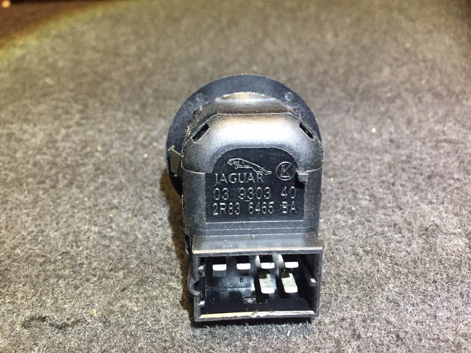2004-2009 Jaguar XJ8 Vanden Plas OEM Steering Column Pedal Switch - Replacement Part for Smooth Gear Shifting & Cruise Control - Perfect for DIY Repairs & Car Maintenance