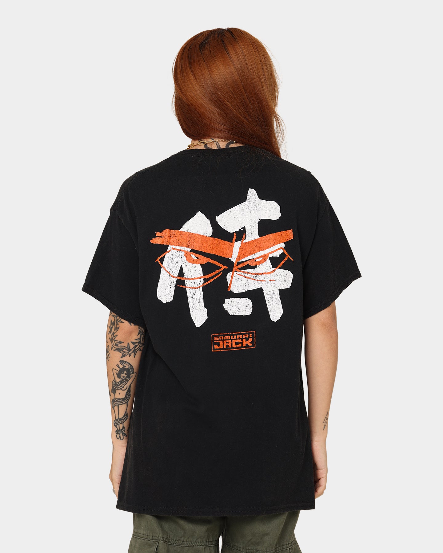 Vintage Samurai Jack T-Shirt - Black Retro Anime Graphic Tee for Men & Women - Perfect for Cosplay, Casual Wear & Anime Fans