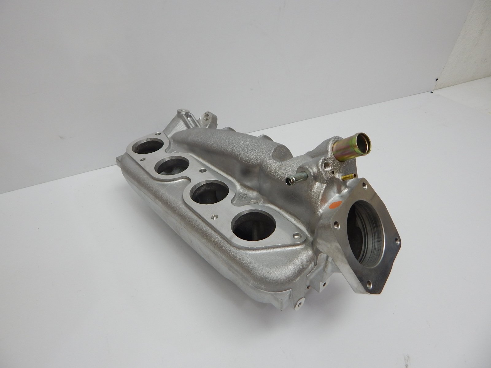 ACDelco 88973132 GM Original Equipment Lower Intake Manifold Assembly - Replacement Part for Chevy, GMC & Cadillac Engines - Improves Engine Performance & Fuel Efficiency