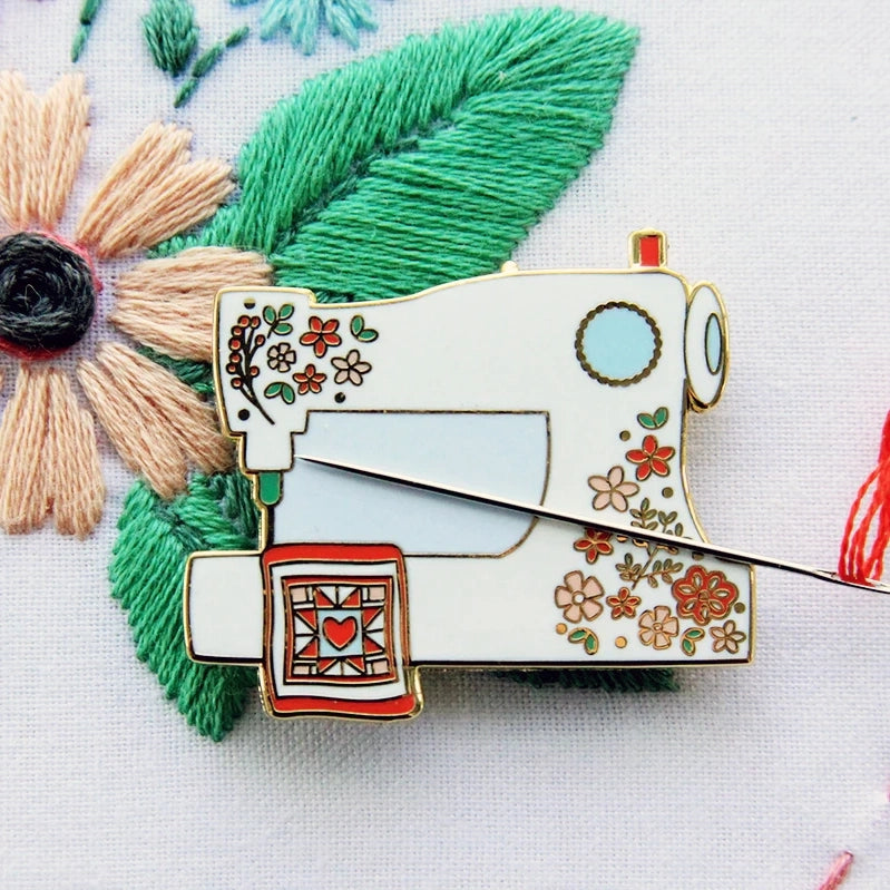 Premium Sewing Machine Needle Minder - Magnetic Pin Holder for Quilting, Embroidery & Sewing - Keep Needles Organized & Safe - Perfect for Crafters, DIY Projects & Professional Tailors