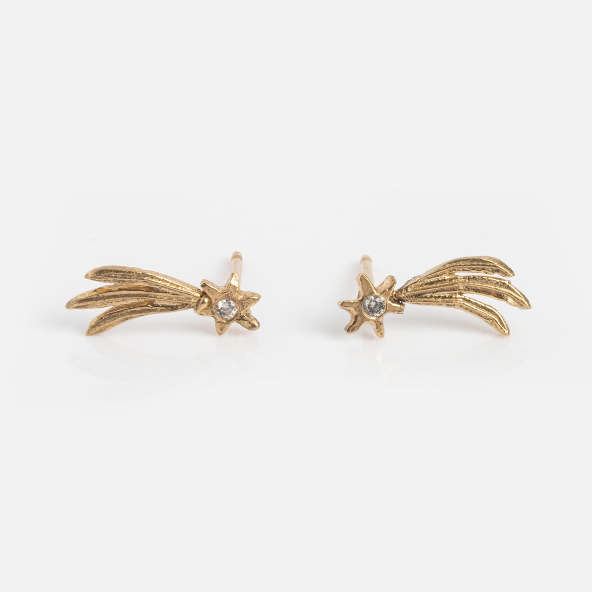 Shooting Star Stud Earrings - Dainty Gold Star Earrings for Women, Hypoallergenic & Lightweight - Perfect for Everyday Wear, Parties & Gifts