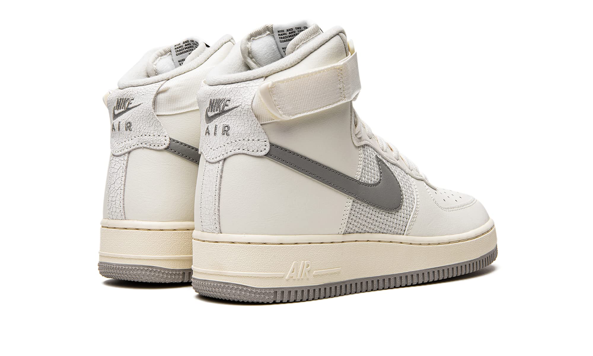 Nike Men's Air Force 1 High '07 Basketball Shoes - Premium White Sneakers for Casual Wear & Street Style Fashion