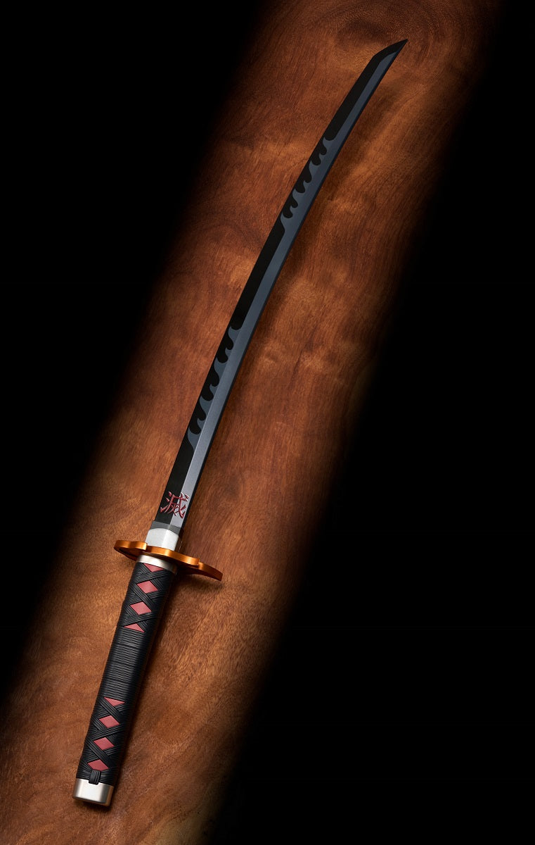 Bandai Proplica Demon Slayer: Kimetsu no Yaiba Tanjiro Kamado Nichirin Sword with Kyojuro Rengoku's Sword Guard - Anime Collectible Replica for Cosplay, Display, and Gift Giving