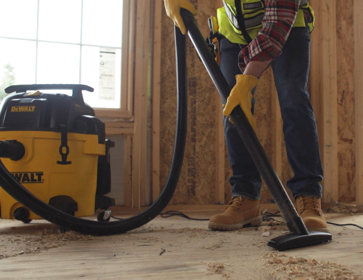DEWALT 9 Gallon Poly Wet Dry Vacuum Cleaner - Heavy Duty Shop Vac for Garage, Workshop, and Home Cleaning (Model DXV09P)
