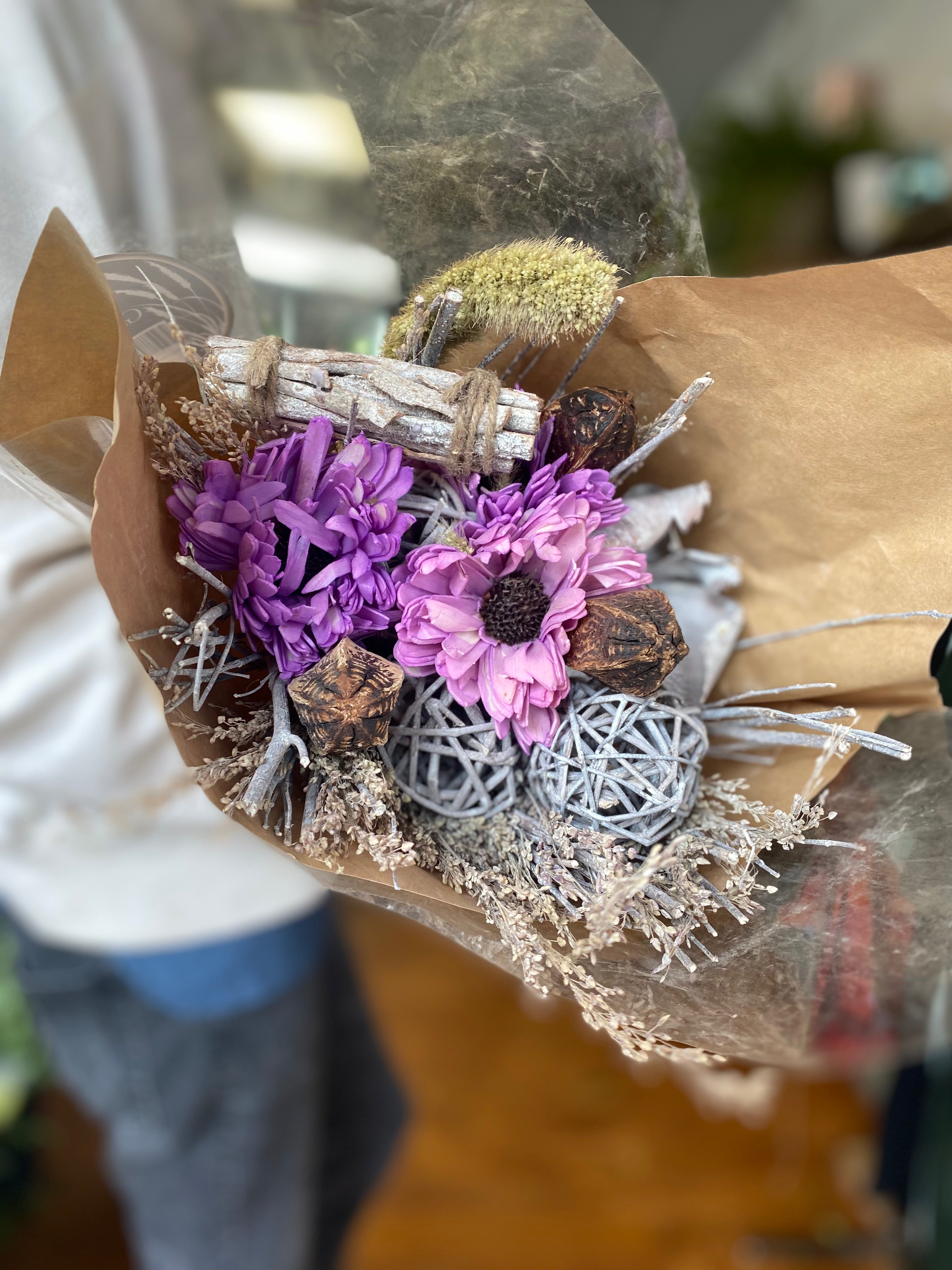 Beautiful Lilac Dried Flower Bouquet for Home Decor, Wedding Centerpieces, Rustic Farmhouse Table Decorations - Long Lasting Dried Lavender Arrangement