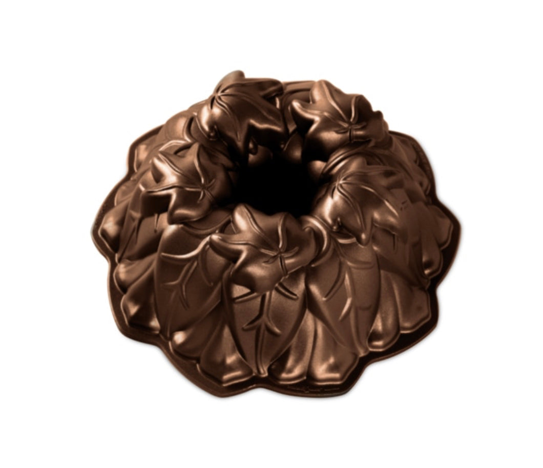 Autumn Leaves Bundt Cake Pan - Nonstick 10-Cup Baking Mold for Fall Desserts, Pumpkin Bread & Seasonal Treats - Perfect for Thanksgiving, Halloween & Holiday Baking