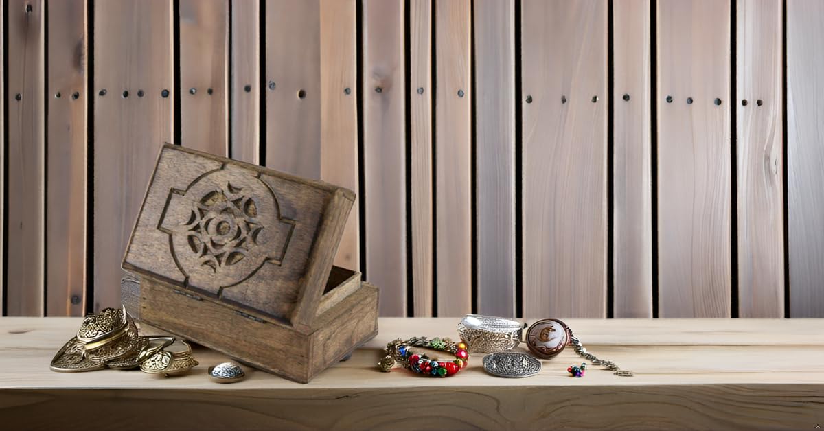 Handmade Wooden Jewelry Box - 6 x 4 Inch Decorative Keepsake Box with Lock, Perfect for Jewelry Organizer, Watch Storage & Gift Giving - Ideal for Birthday, Anniversary, Wedding & Home Decor