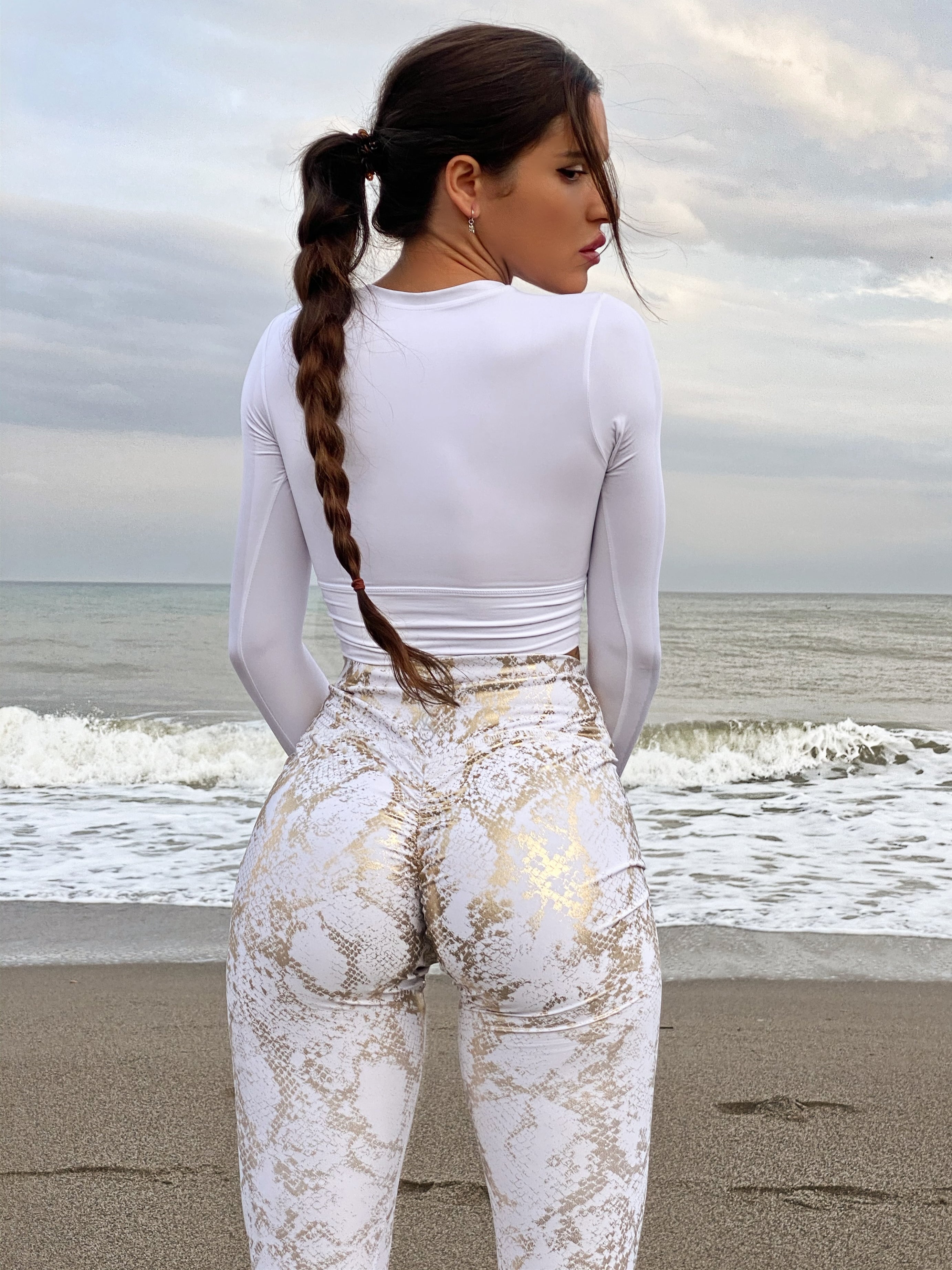 ZASUWA High Waist Yoga Pants for Women - Stretchy Workout Leggings with Side Pockets - Perfect for Gym, Running & Lounge Wear