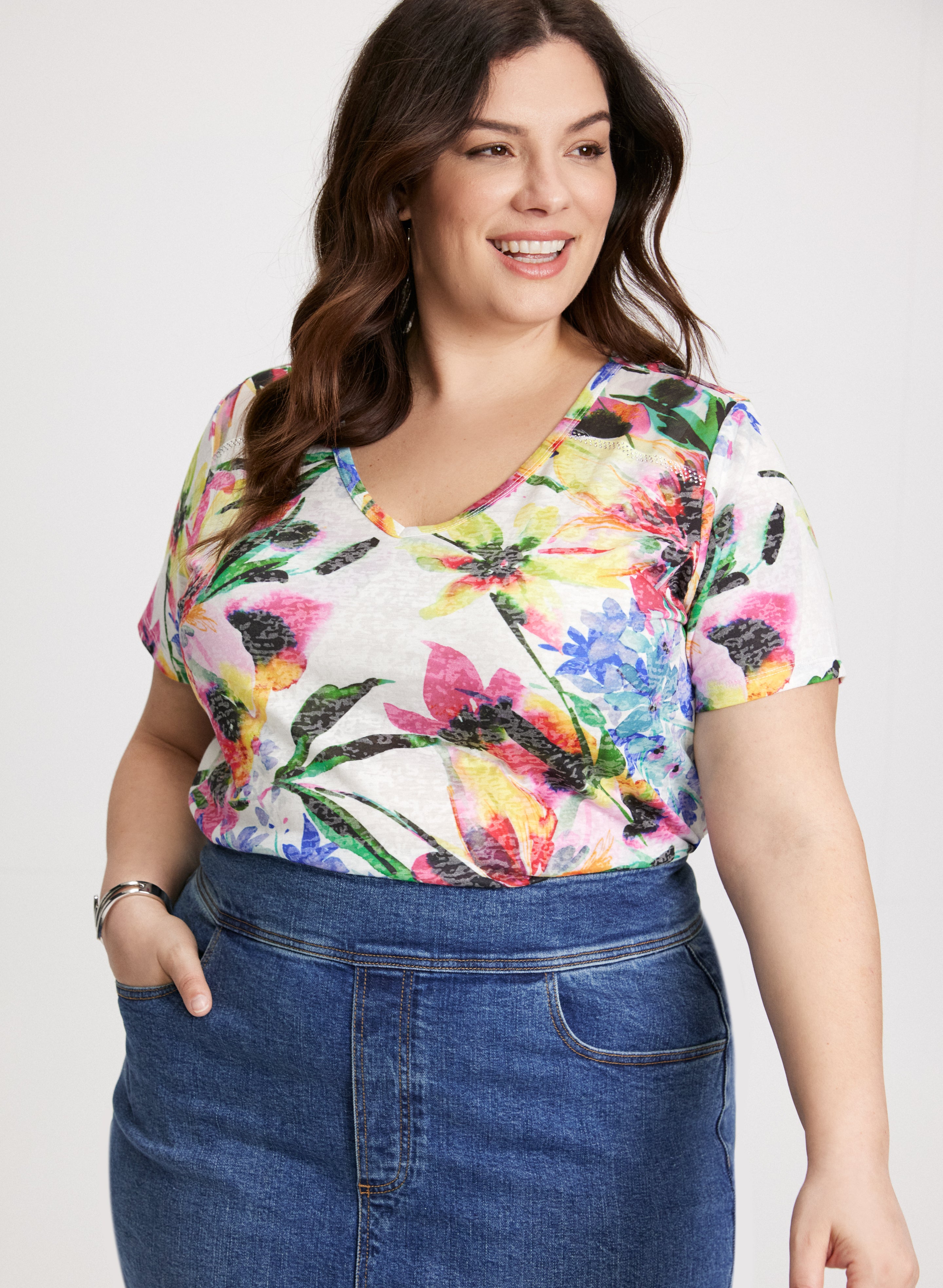 Floral Print Heathered T-Shirt for Women - Soft Cotton Casual Tee for Summer Outfits, Beach Wear & Everyday Comfort