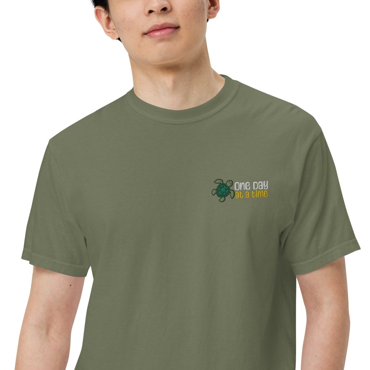 One Day at a Time Turtle Graphic Heavyweight Cotton T-Shirt for Men - Comfortable Casual Wear for Everyday Outfits and Relaxation