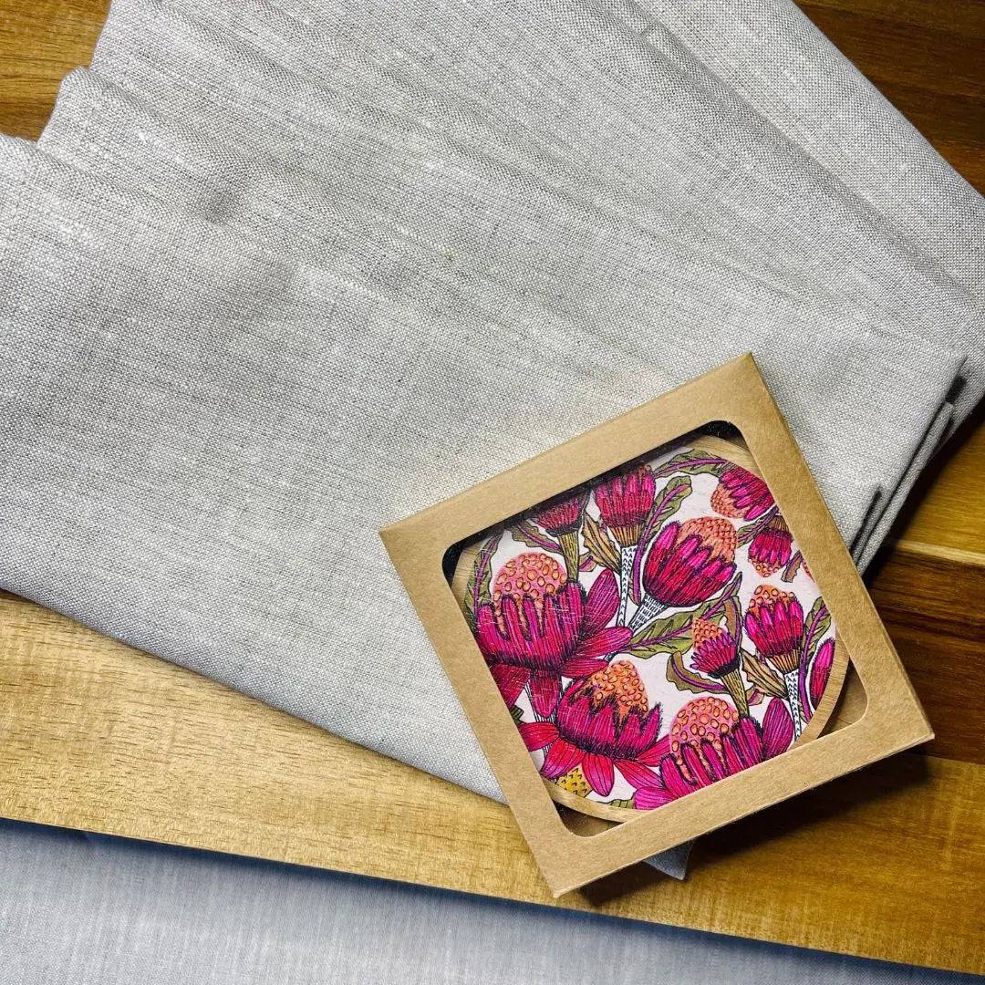 Waratah Flowers Coaster and Napkin Set - 6-Piece Floral Tableware for Dining, Kitchen, and Party Decor - Perfect for Home, Wedding, and Special Occasions