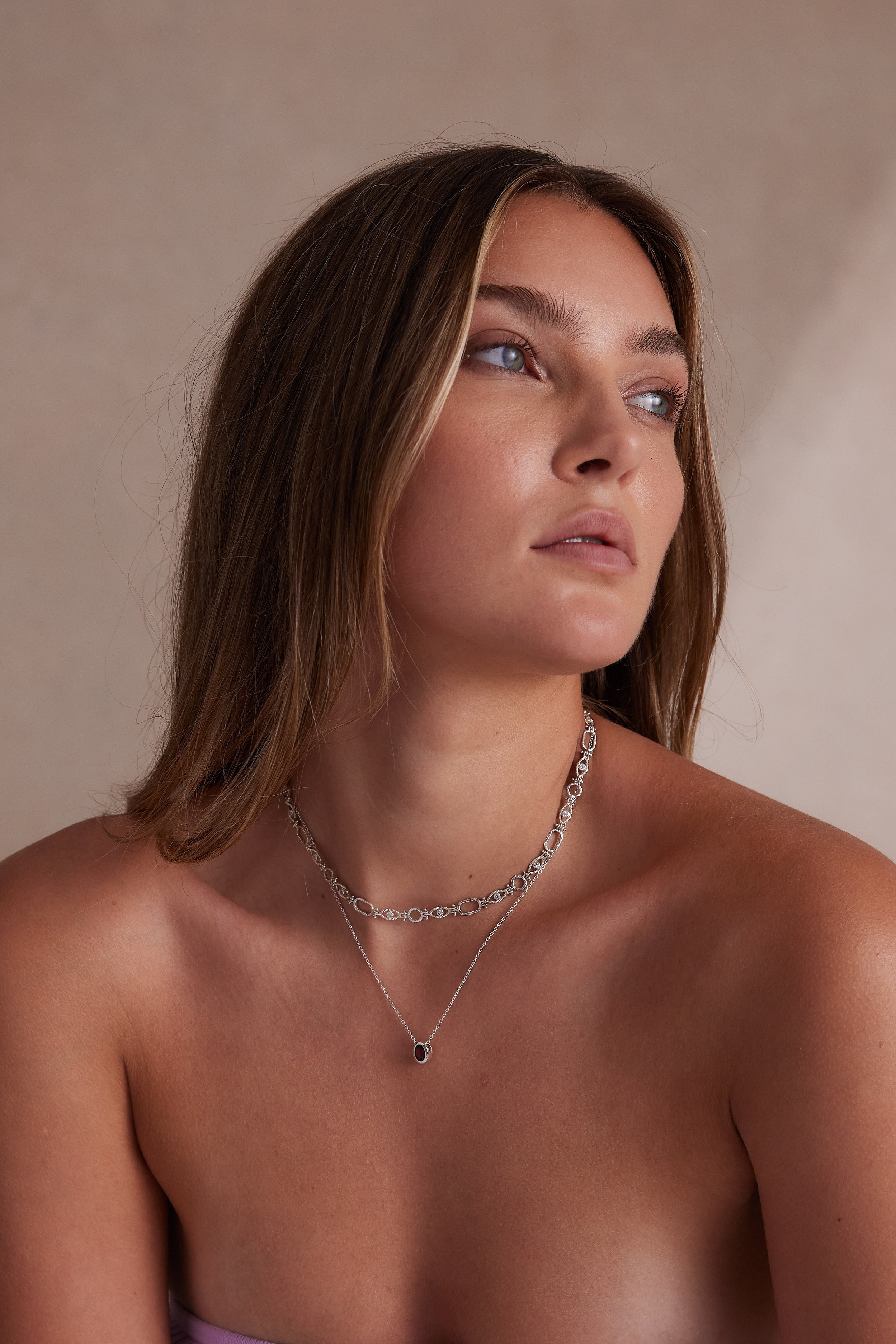 January Garnet Silver Oval Birthstone Necklace - Elegant Jewelry Gift for Women - Perfect for Birthdays, Anniversaries & Special Occasions
