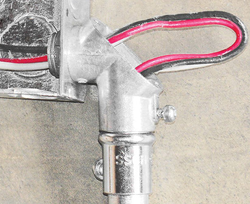 90 Degree Combination Pull Elbow to Box - Heavy Duty Electrical Conduit Fitting for Home & Industrial Wiring - Perfect for Tight Corners and Secure Cable Management