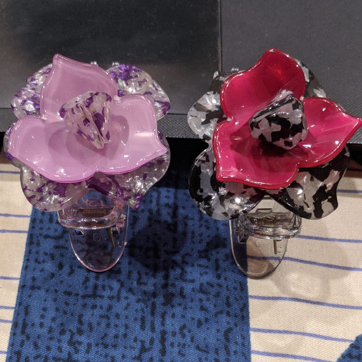 ASG Elegant 2-Tone Flower Rhinestone Hair Clip for Women - Stylish Hair Accessories for Long Hair, Parties, Weddings & Special Occasions