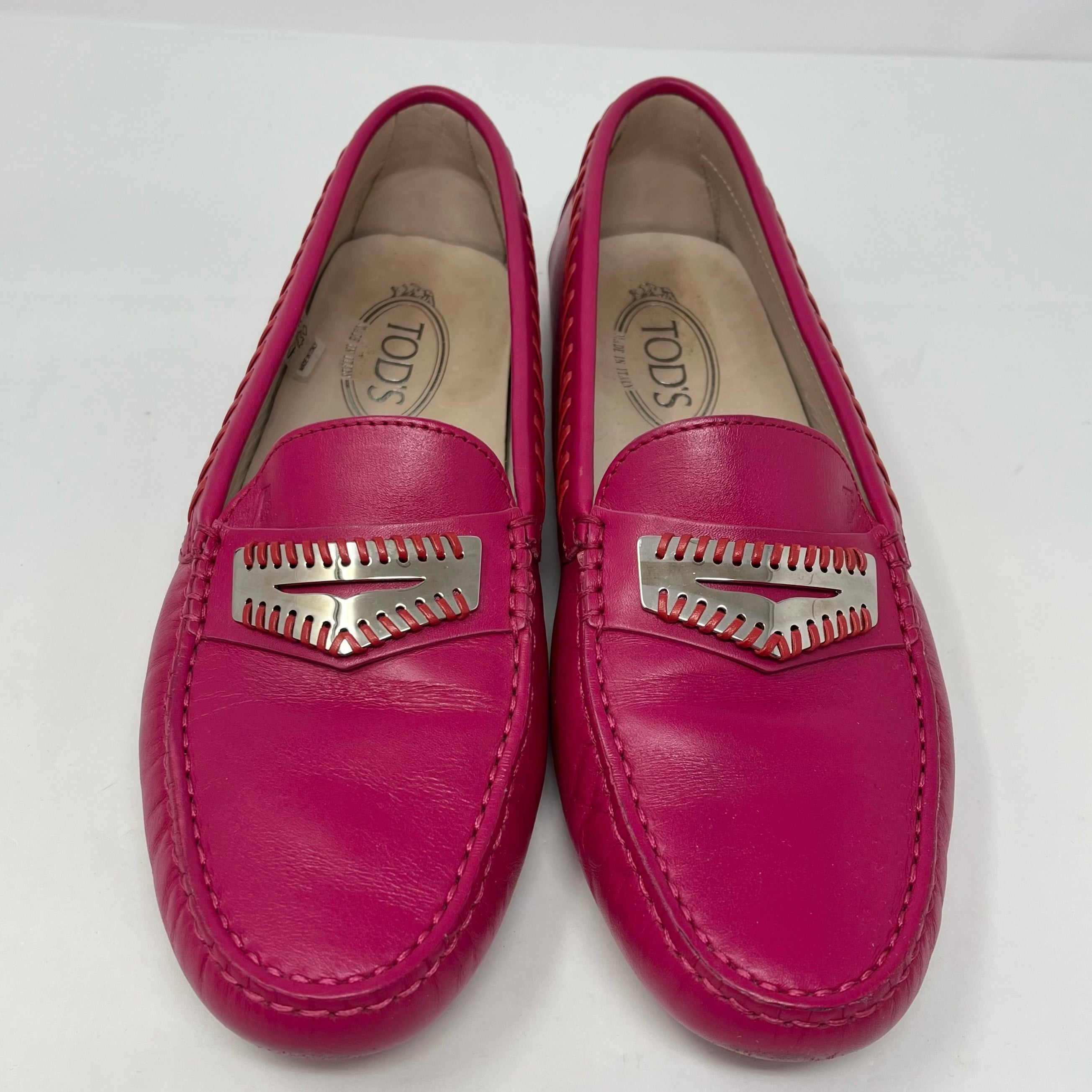 Tods Women's Flats - Comfortable & Stylish Loafers for Work, Travel & Everyday Wear