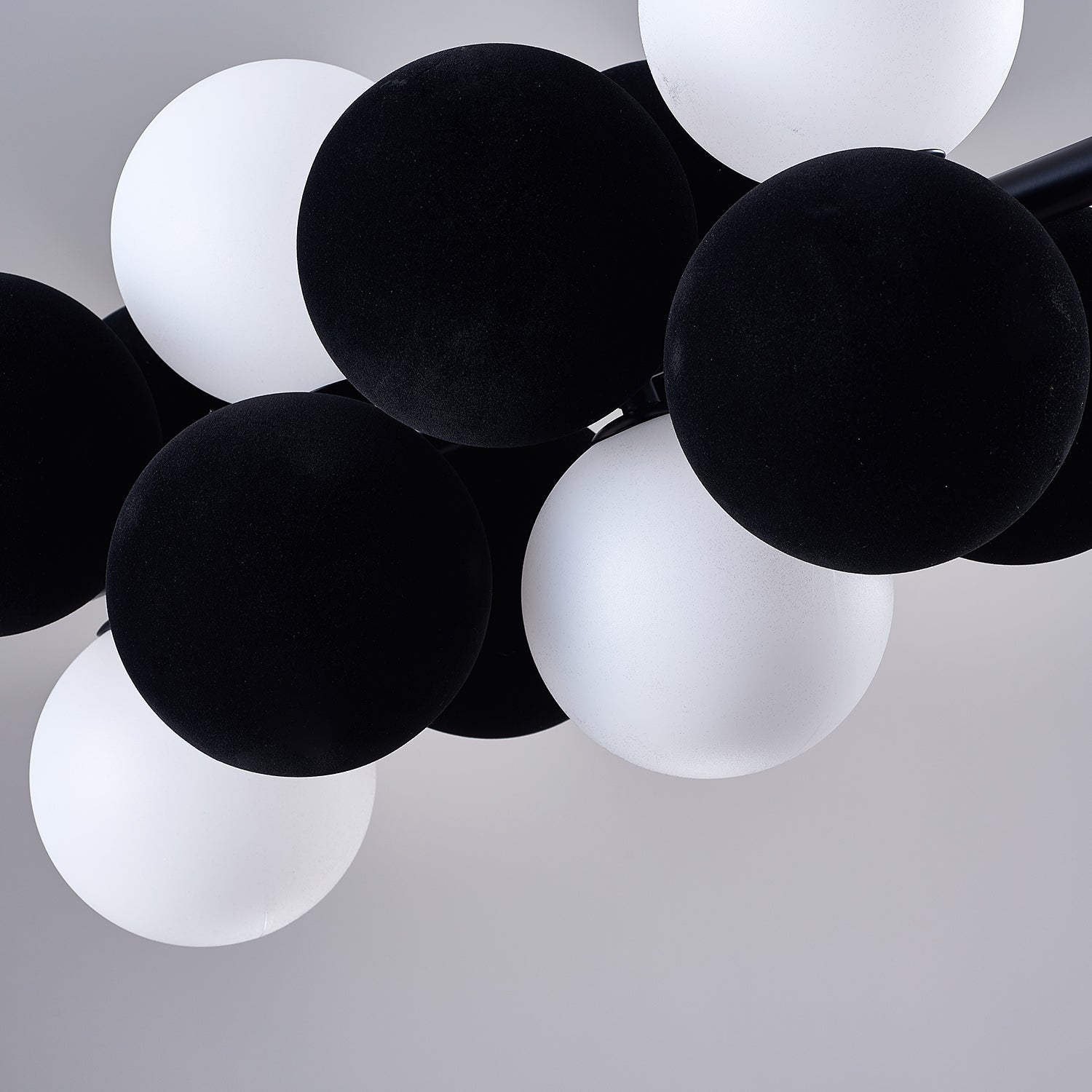 Bubbles Holly Pendant Lamp - Modern Glass Hanging Light Fixture for Living Room, Bedroom, Dining Room & Kitchen Decor