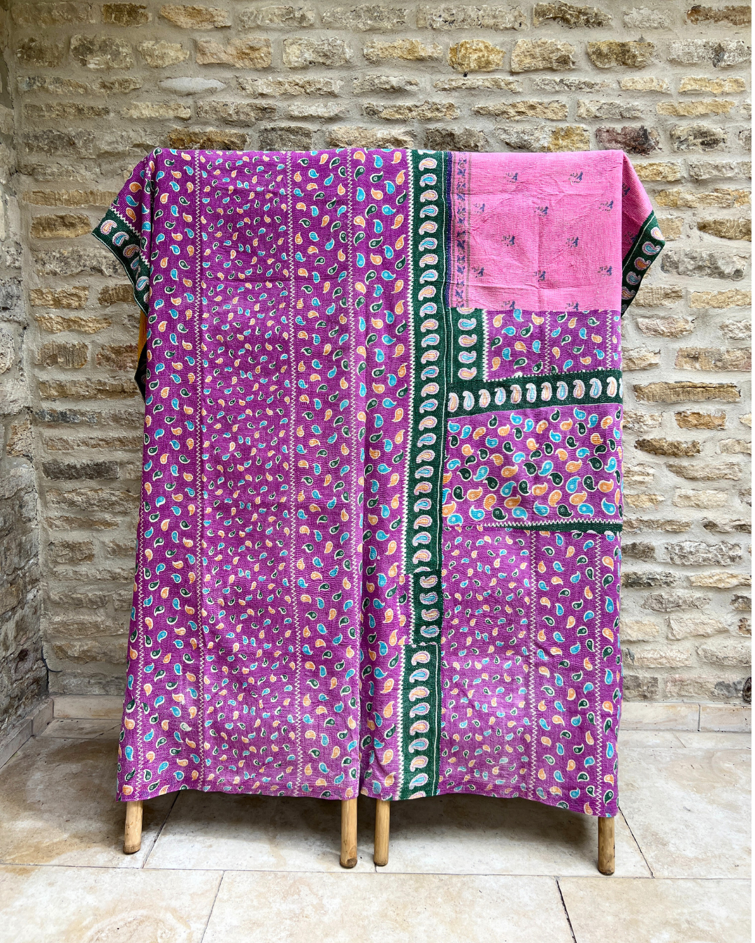 Lightweight Kantha Quilt No. 423 - Handmade Cotton Throw Blanket for Bed, Sofa & Travel - Perfect for Home Decor, Cozy Nights and Gifts