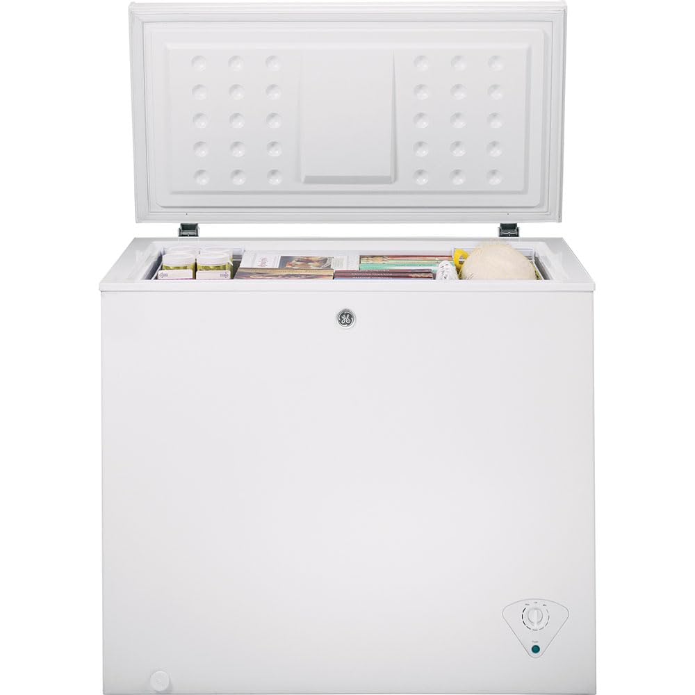 GE® 7.0 Cu. Ft. Manual Defrost Chest Freezer in White - FCM7STWW | Energy Efficient Deep Freezer for Home, Garage & Restaurant Use