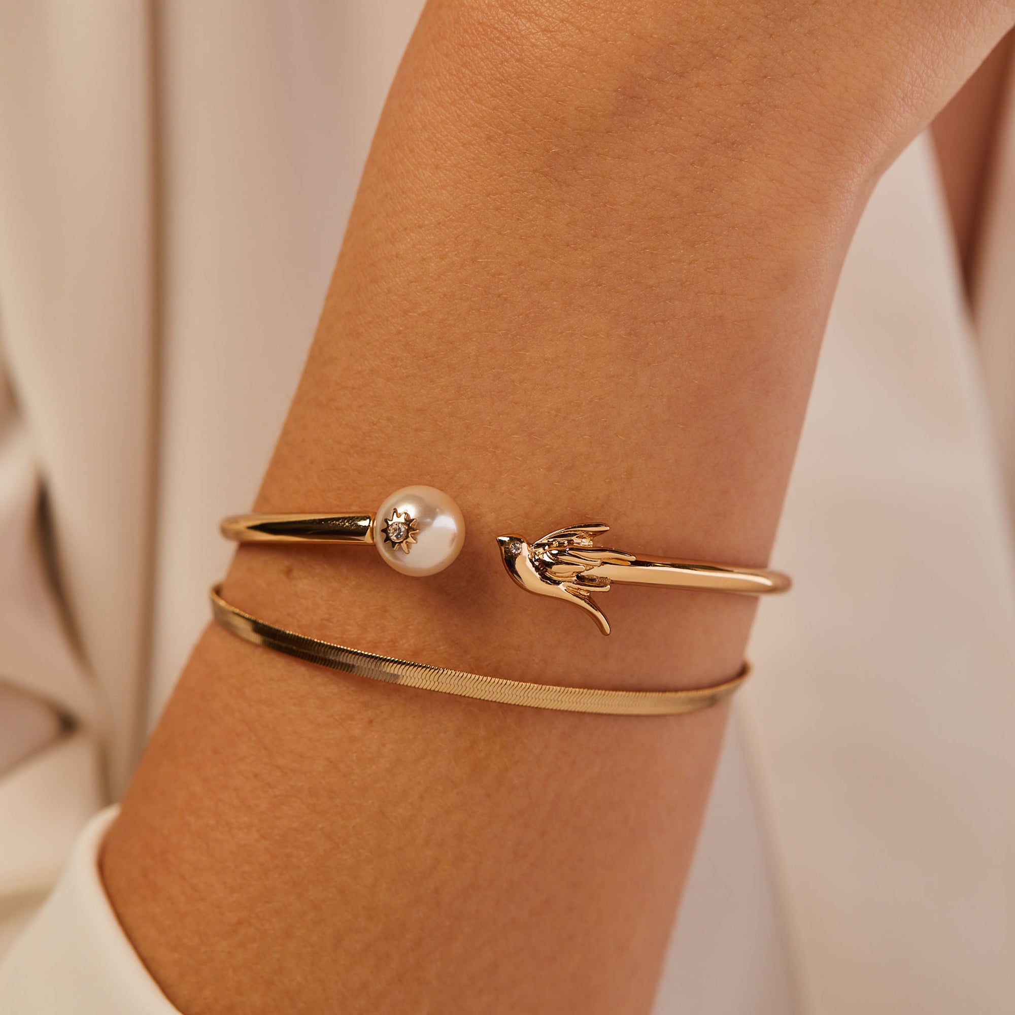 Elegant Bird & Pearl Cuff Bracelet for Women - Vintage Inspired Jewelry for Parties, Weddings & Special Occasions