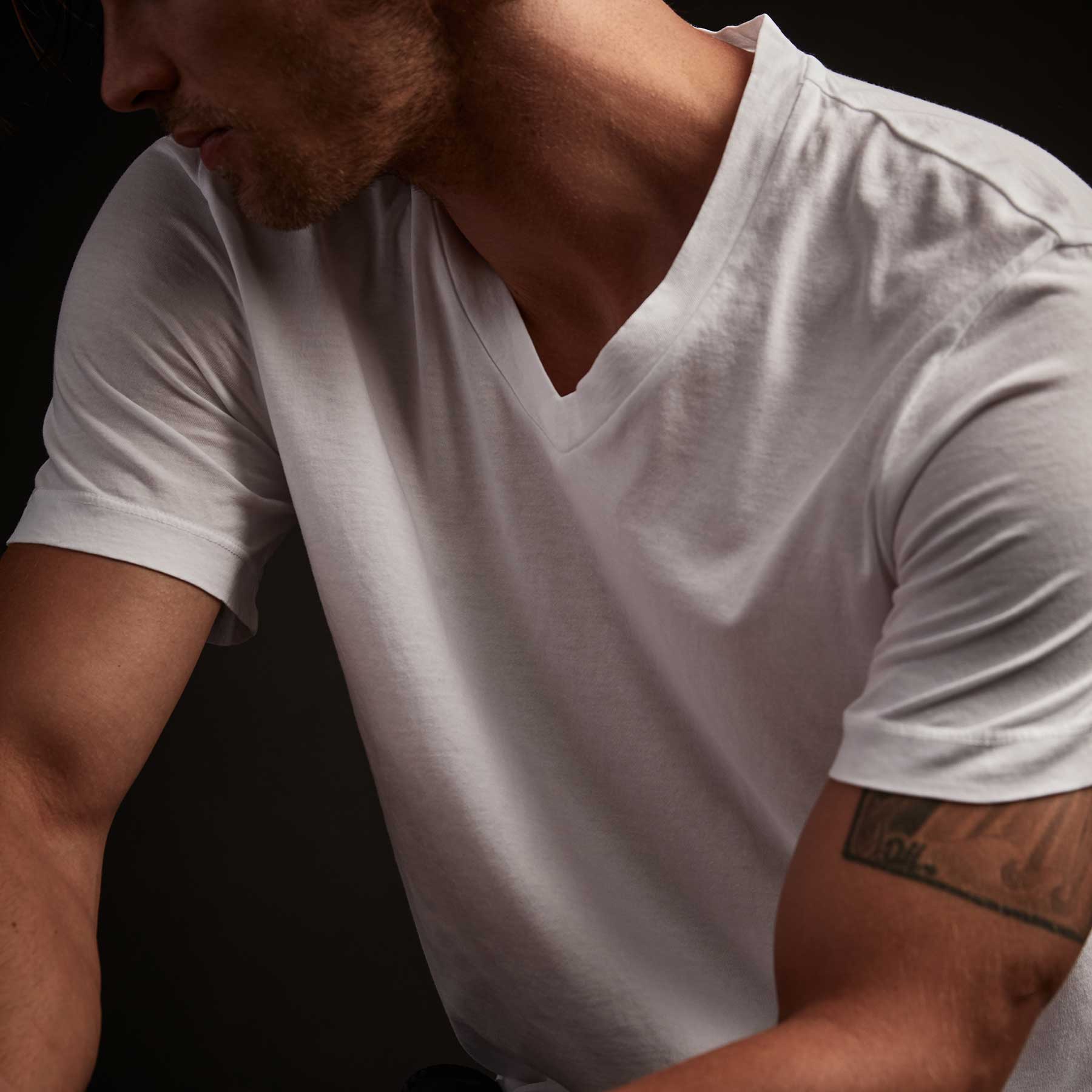 Women's White V-Neck Short Sleeve T-Shirt - Casual Comfort Fit for Everyday Wear & Summer Outfits