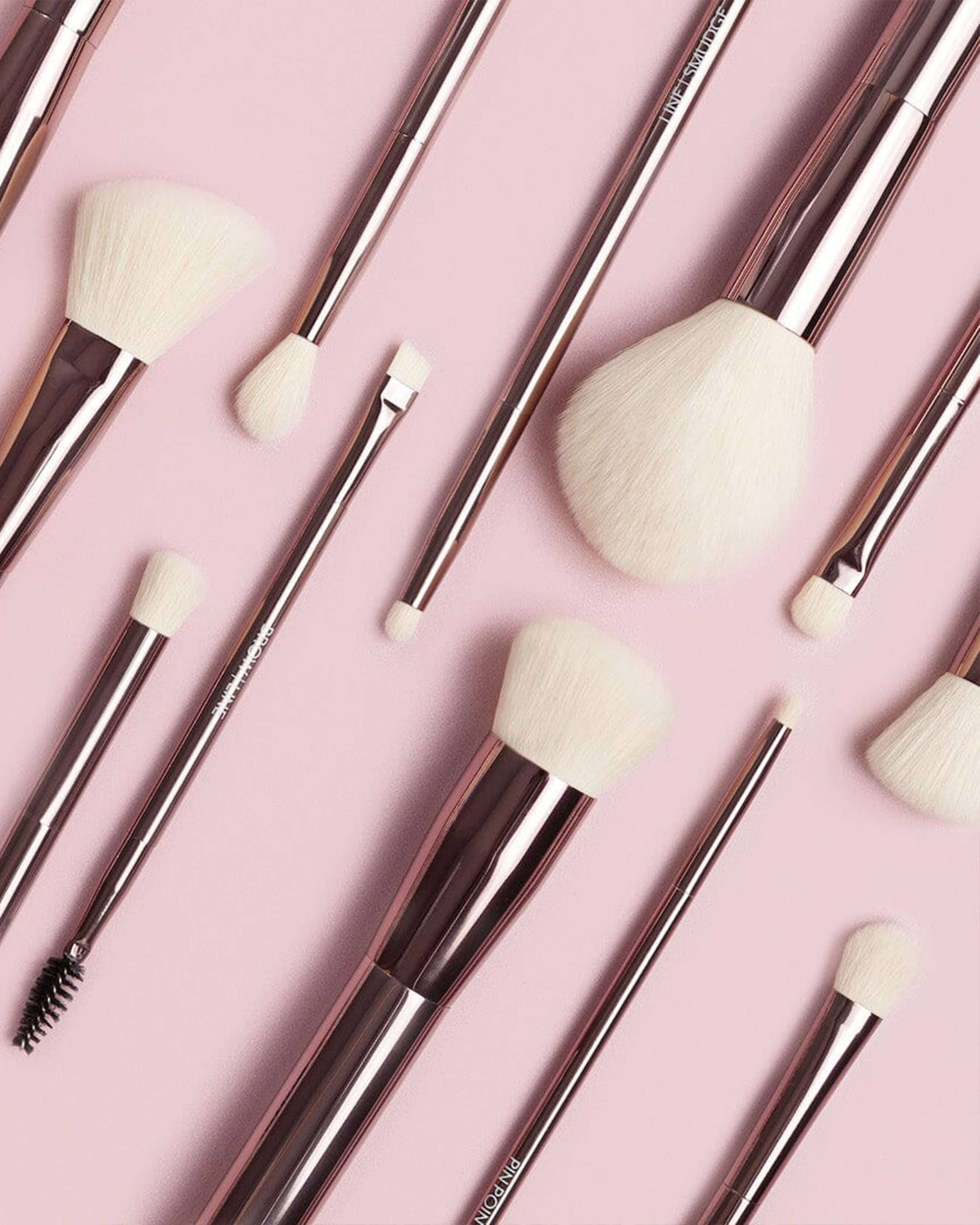 Premium Eco-Friendly Vegan Eyeshadow Brush Set - Large Fluffy Blending Brush for Professional Makeup & Travel - Perfect for Soft Blending, Contouring & Highlighting