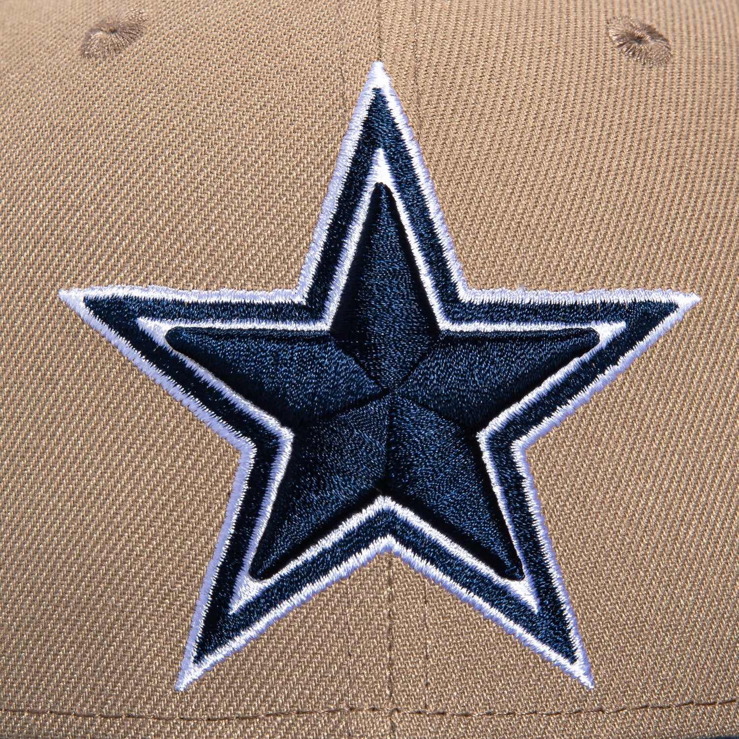 New Era 59Fifty Dallas Cowboys Snapback Hat - Khaki & Navy Blue Adjustable Baseball Cap for Men - Perfect for Football Games, Tailgating, and Cowboys Fan Gear