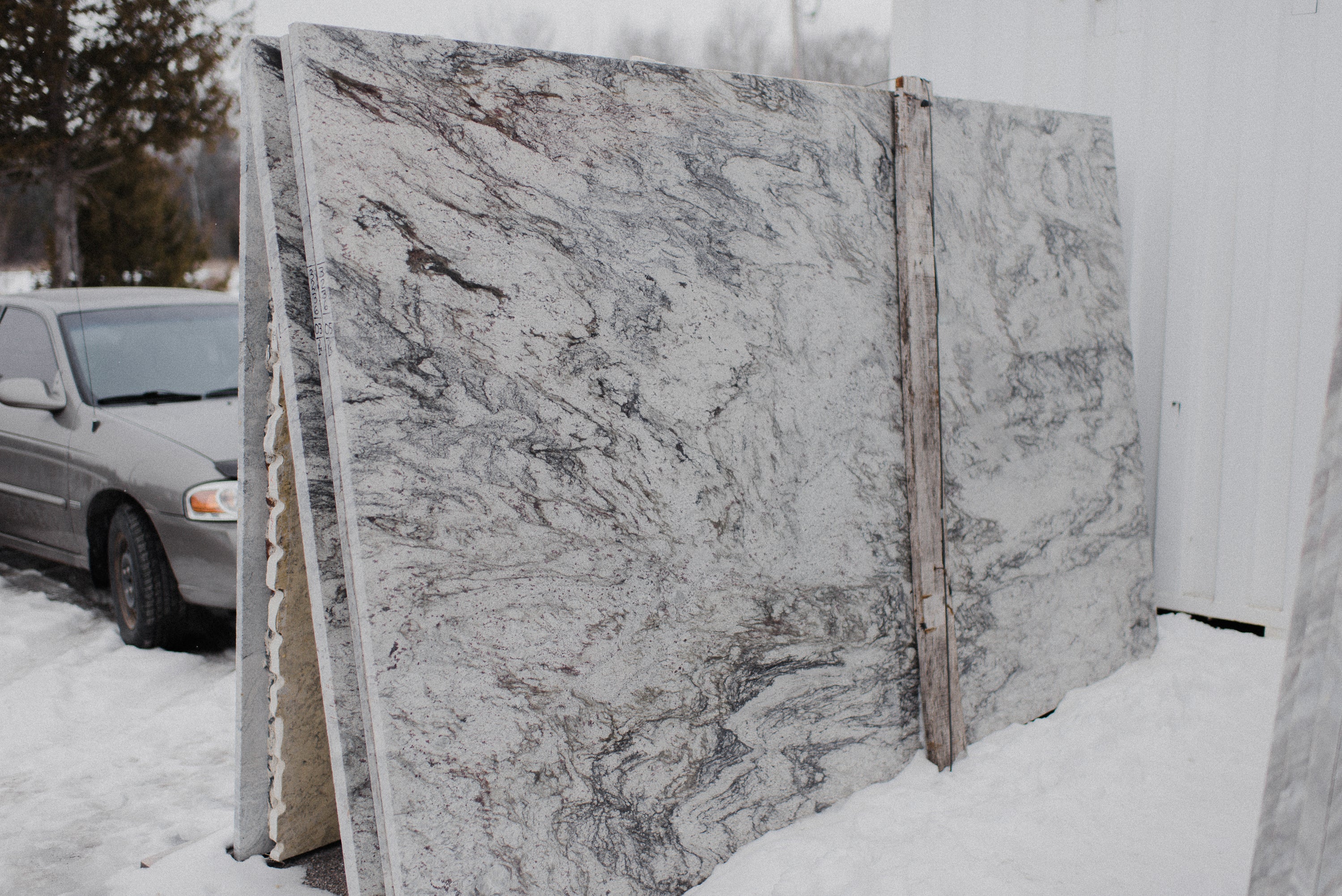 Premium #11A River White Quartz Countertop Slabs - Durable & Stylish for Kitchen & Bathroom Renovations