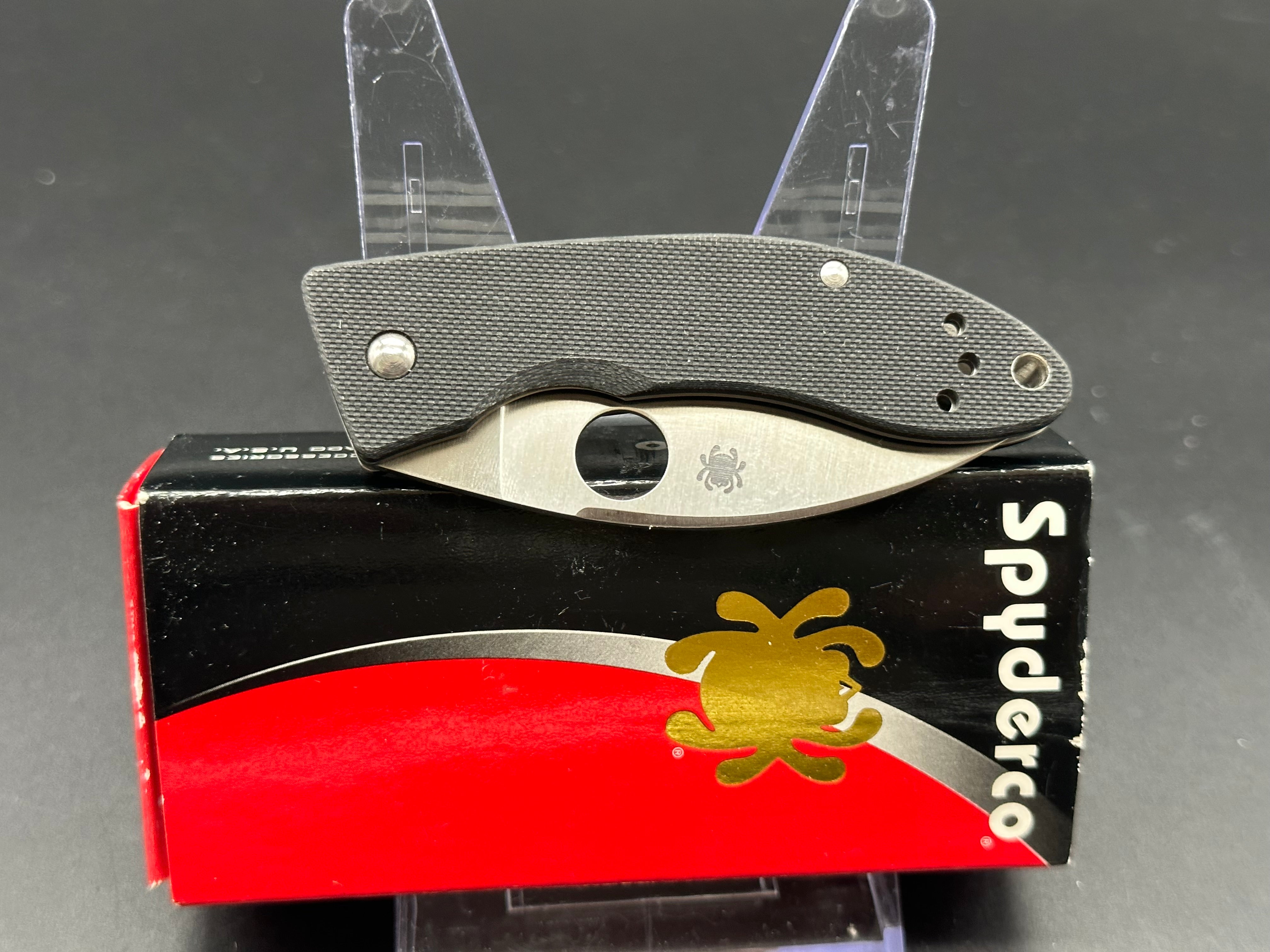 Spyderco Lil' Lum Chinese Folding Knife - Black G-10 Handle C205GP - EDC Pocket Knife for Outdoor, Camping & Everyday Carry