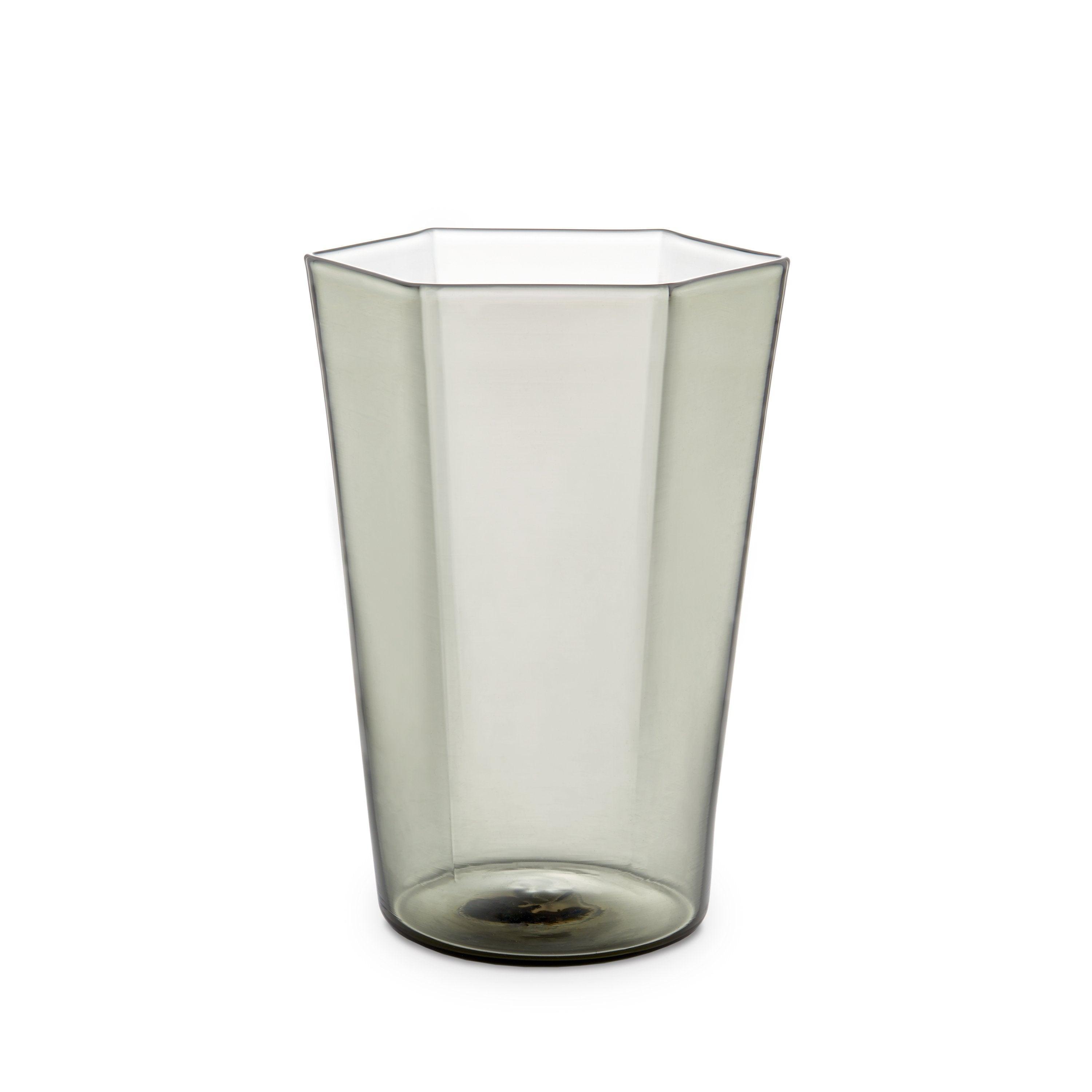 Hexagonal Water Glass with Smoke Design - Premium Drinking Cup for Home, Office & Outdoor Use - Perfect for Cocktails, Iced Coffee & Beverages