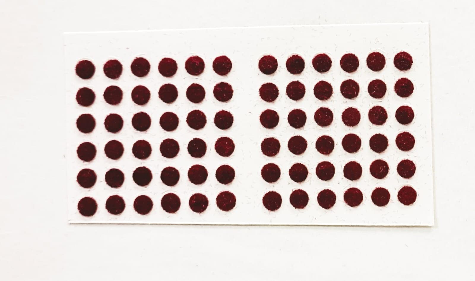 Eyetex Pallavi P7DM Dark Maroon Round Bindi Pack of 10 Flaps + Fancy Designer Bindi 1 Card | Indian Traditional Forehead Decoration for Weddings, Festivals & Cultural Events