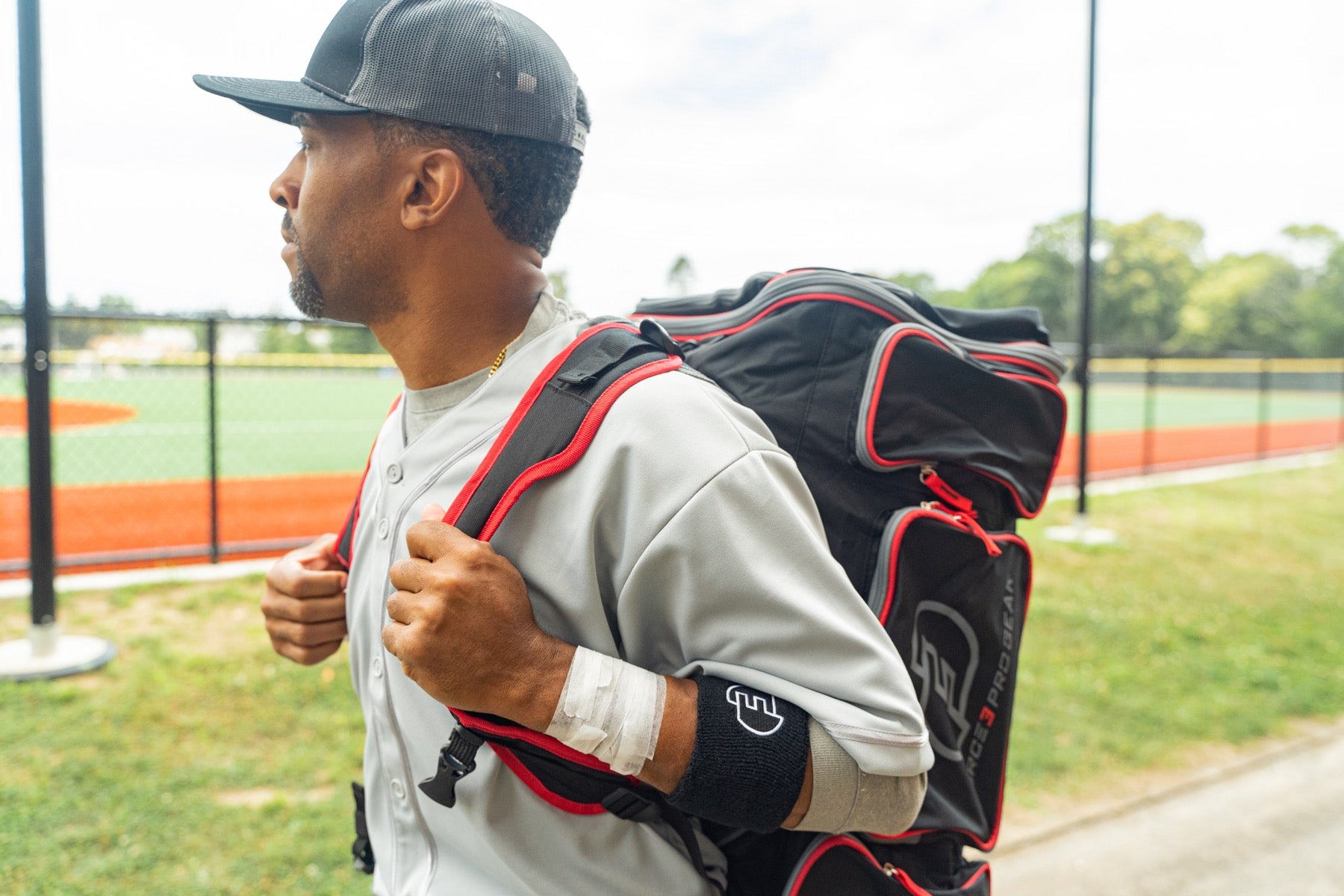 FORCE3 2-in-1 Convertible Backpack & Duffel Bag - Travel, Gym & Sports Gear Storage for Men & Women