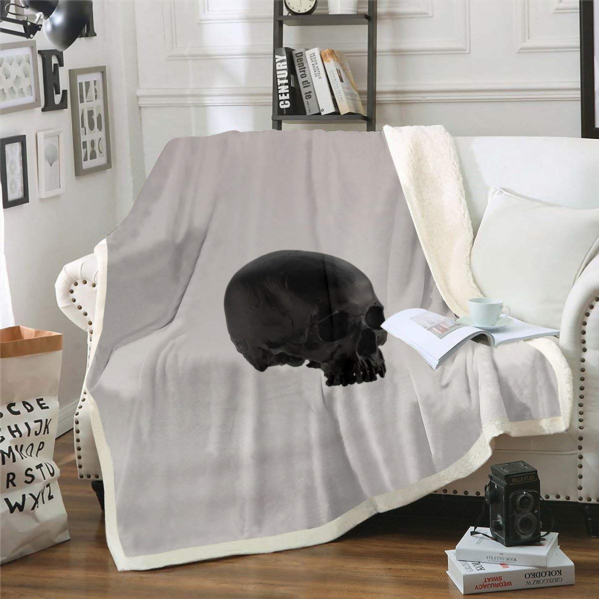 Gothic Skull Pattern Sherpa Fleece Throw Blanket - Black & White Skeleton Design Plush Blanket for Couch, Bed & Sofa (87x95 Inches, King Size) | Cozy Home Decor for Halloween, Gothic Room & Winter Warmth