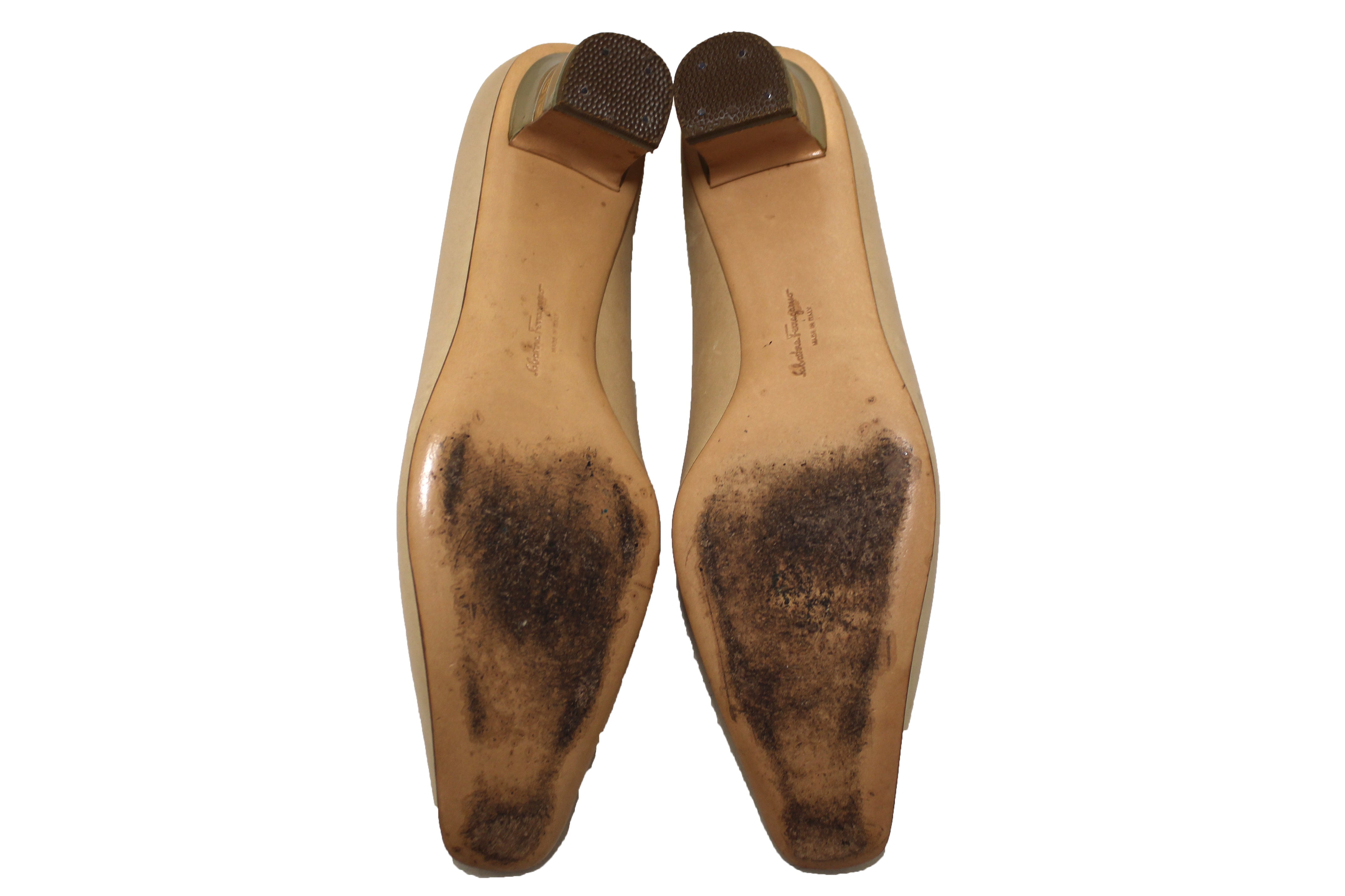 Authentic Salvatore Ferragamo Beige Leather Pumps for Women - Size 8B - Comfortable Heels for Work, Wedding & Special Occasions