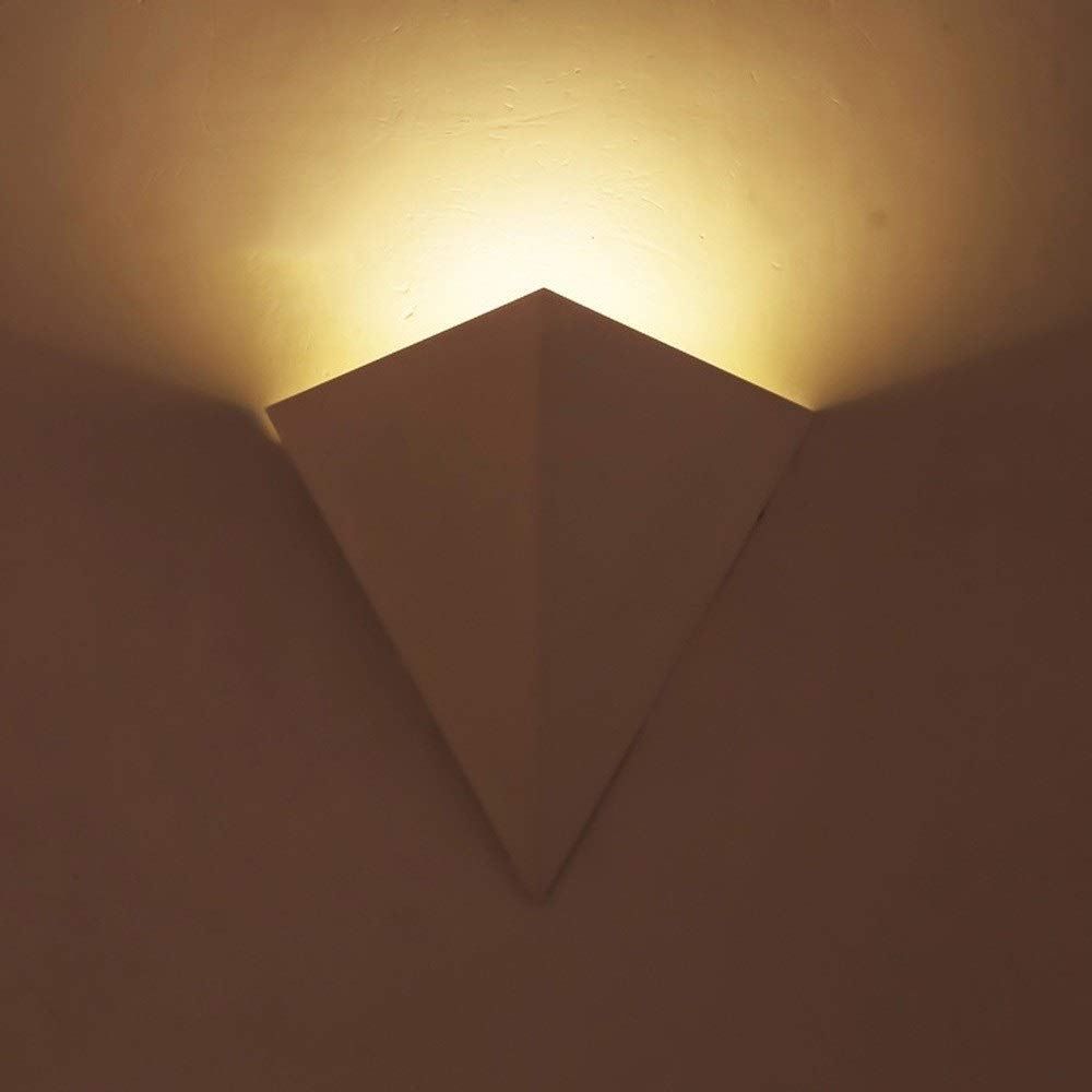 Modern Nordic Triangle LED Wall Sconce - Creative Metal & Acrylic Divergent Lighting for Living Room, Bedroom, Stairs, Corridor - Warm White 6000K Wall Wash Light - Perfect for Home Decor, Hotel Ambience, and Cozy Bedside Reading