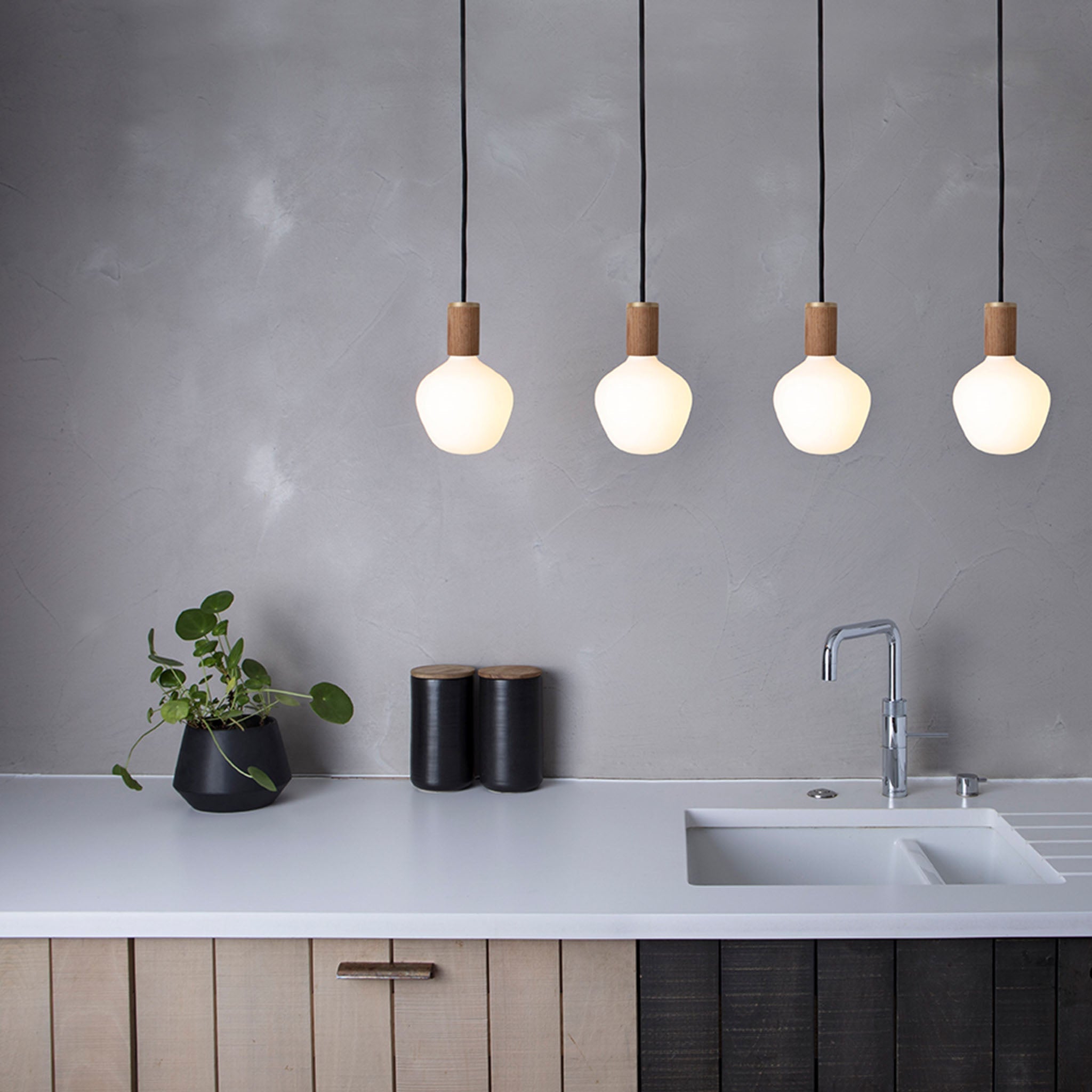 Modern Enno Oak Wood Pendant Light - Handcrafted Hanging Ceiling Lamp for Kitchen, Dining Room & Bedroom Lighting