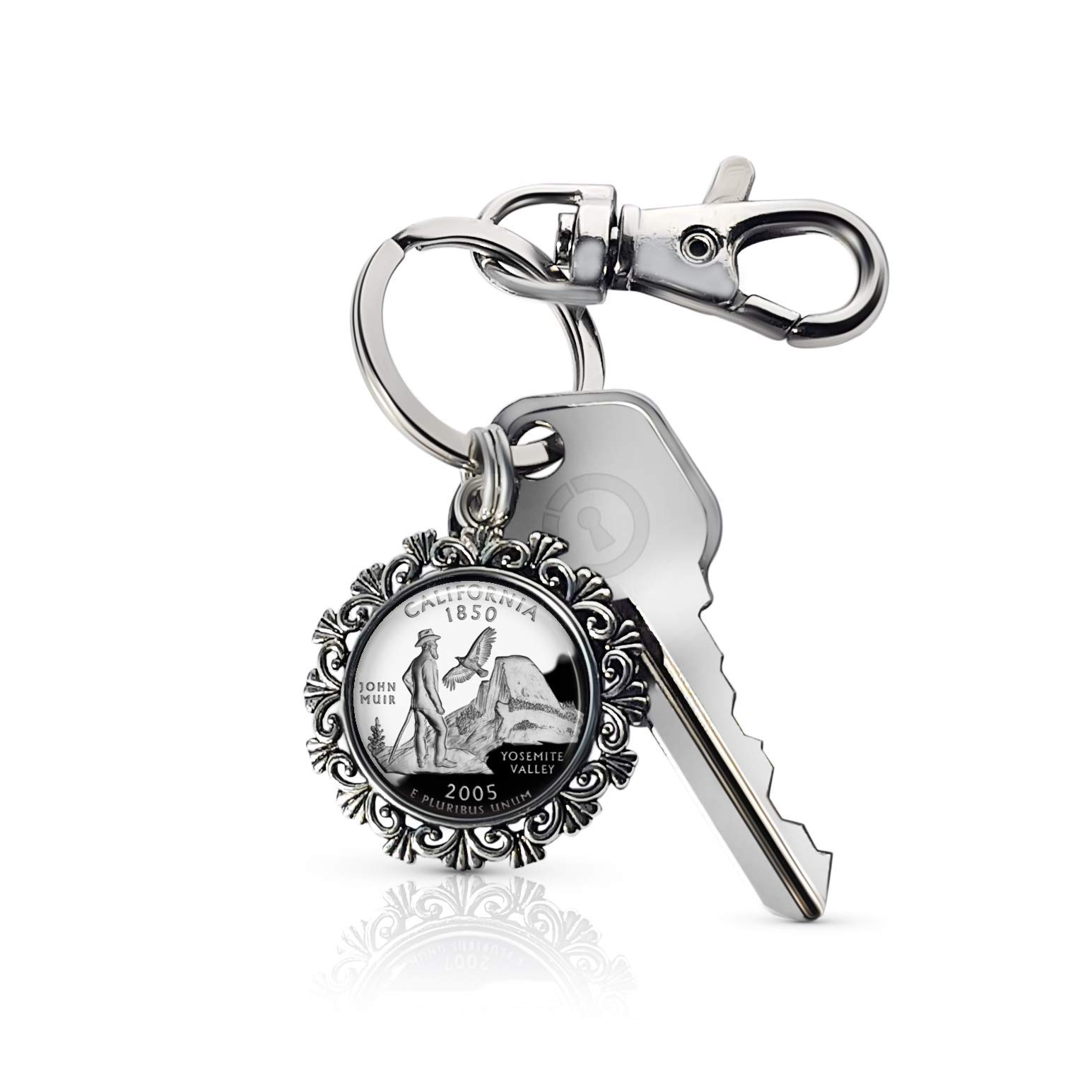 USA Quarter Dollar Photo Charm Keychain - Patriotic Key Fob for Gifts, Souvenirs & Everyday Carry | Perfect for Travel, Home Decor & Memorial Keepsakes