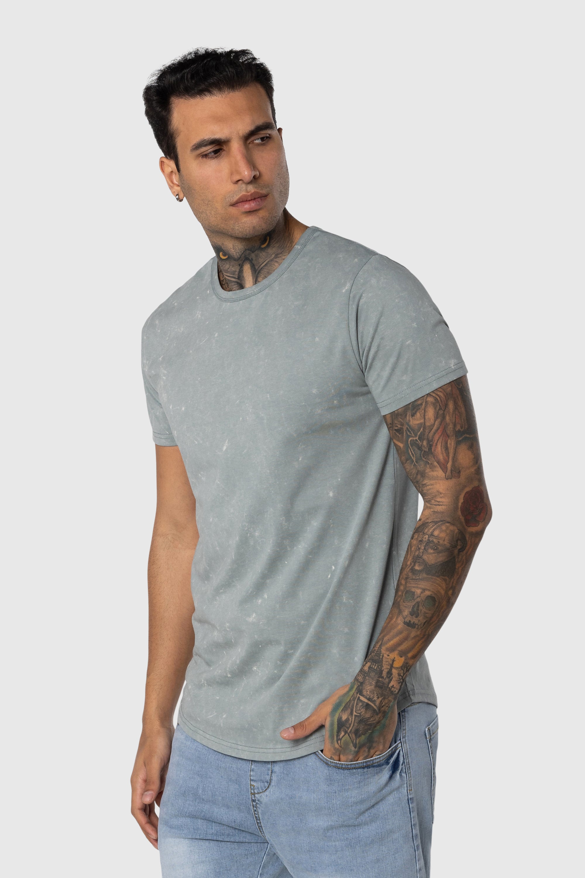 Premium Basic Tee for Men & Women | Soft Cotton Comfort Fit T-Shirt | Casual Wear, Layering & Everyday Outfits