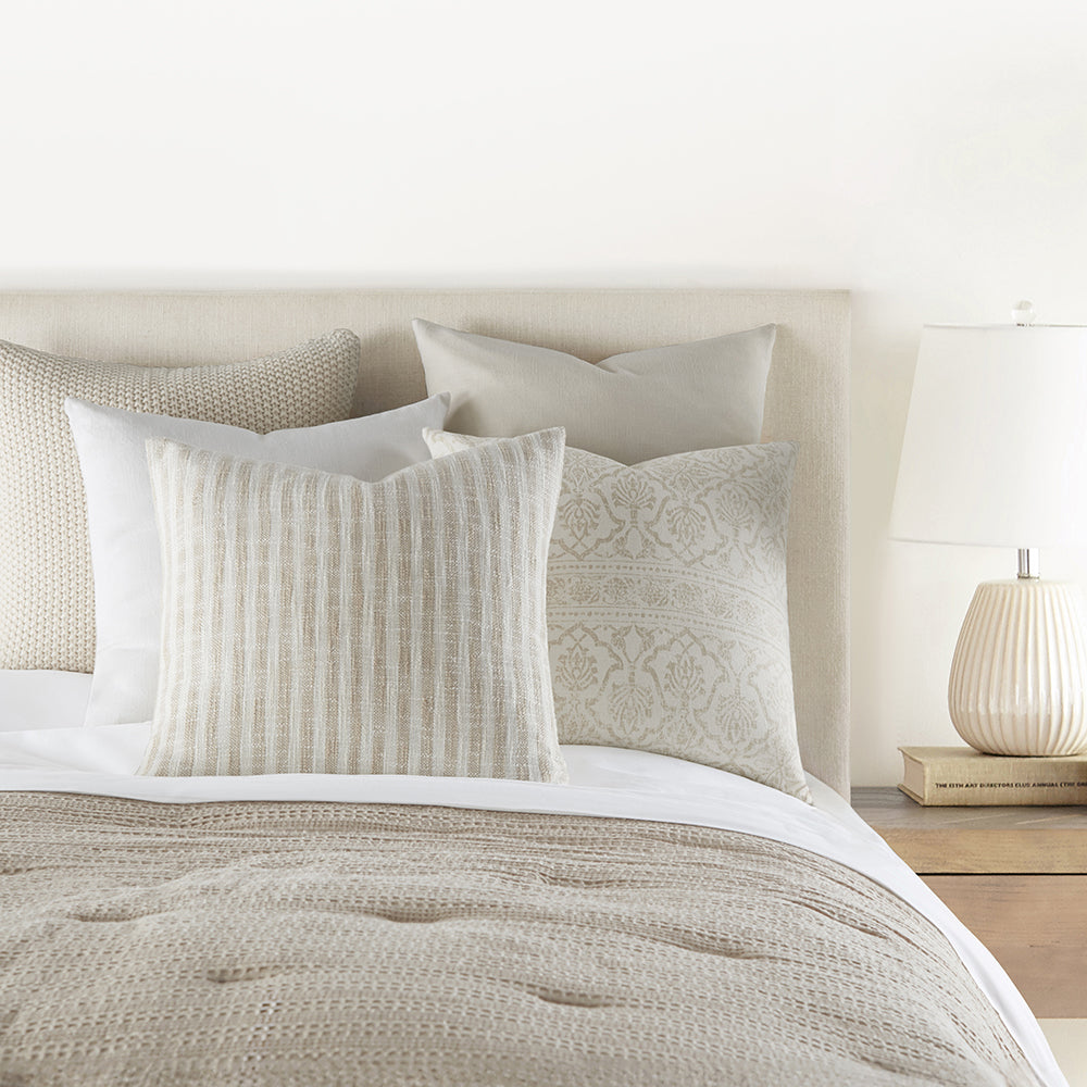 Cozy Seed Stitch Knit Pillow Cover with Insert - Soft Decorative Throw Pillow for Couch, Bed & Home Decor - Perfect for Living Room, Nursery and Gift Giving