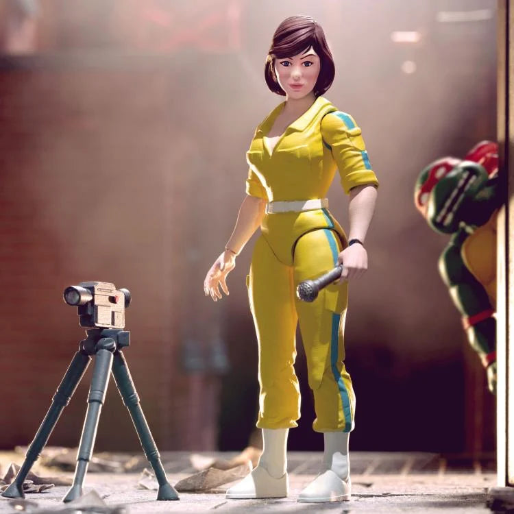 Teenage Mutant Ninja Turtles ULTIMATES! April O'Neil Action Figure - Collectible TMNT Toy for Fans & Display - Perfect for Gifts, Play, and Comic Book Collections