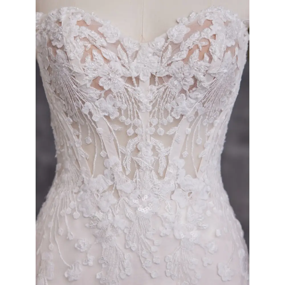 Maggie Sottero Harlem Lane Wedding Dress – Elegant Lace Bridal Gown for Church Ceremony & Outdoor Photography