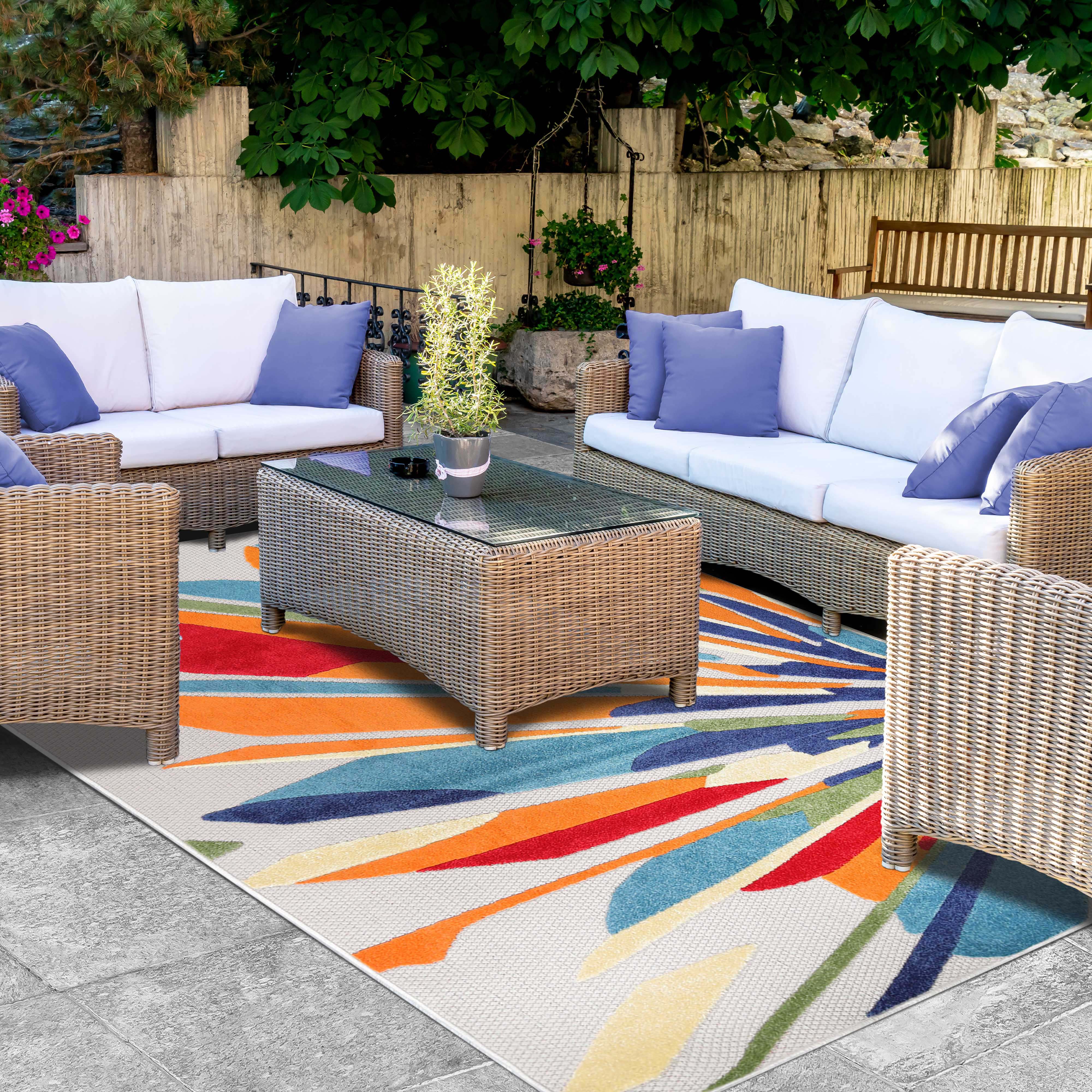 Leander Modern Geometric Abstract Indoor/Outdoor Area Rug - Non-Slip Living Room Carpet, Bedroom Runner for Home Decor | Perfect for Hallway, Patio & Office Spaces