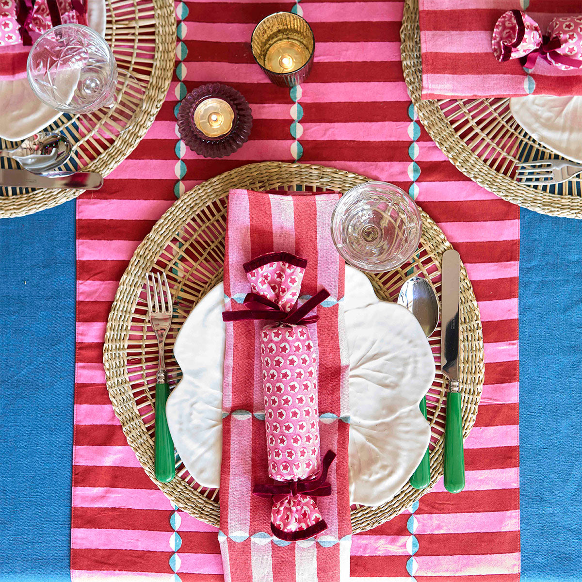 Reusable Fabric Cracker Tuk Tuk Pink Set of 4 - Eco-Friendly Party Crackers for Weddings, Birthdays & Celebrations - Perfect for Festive Decorations and Gift Giving