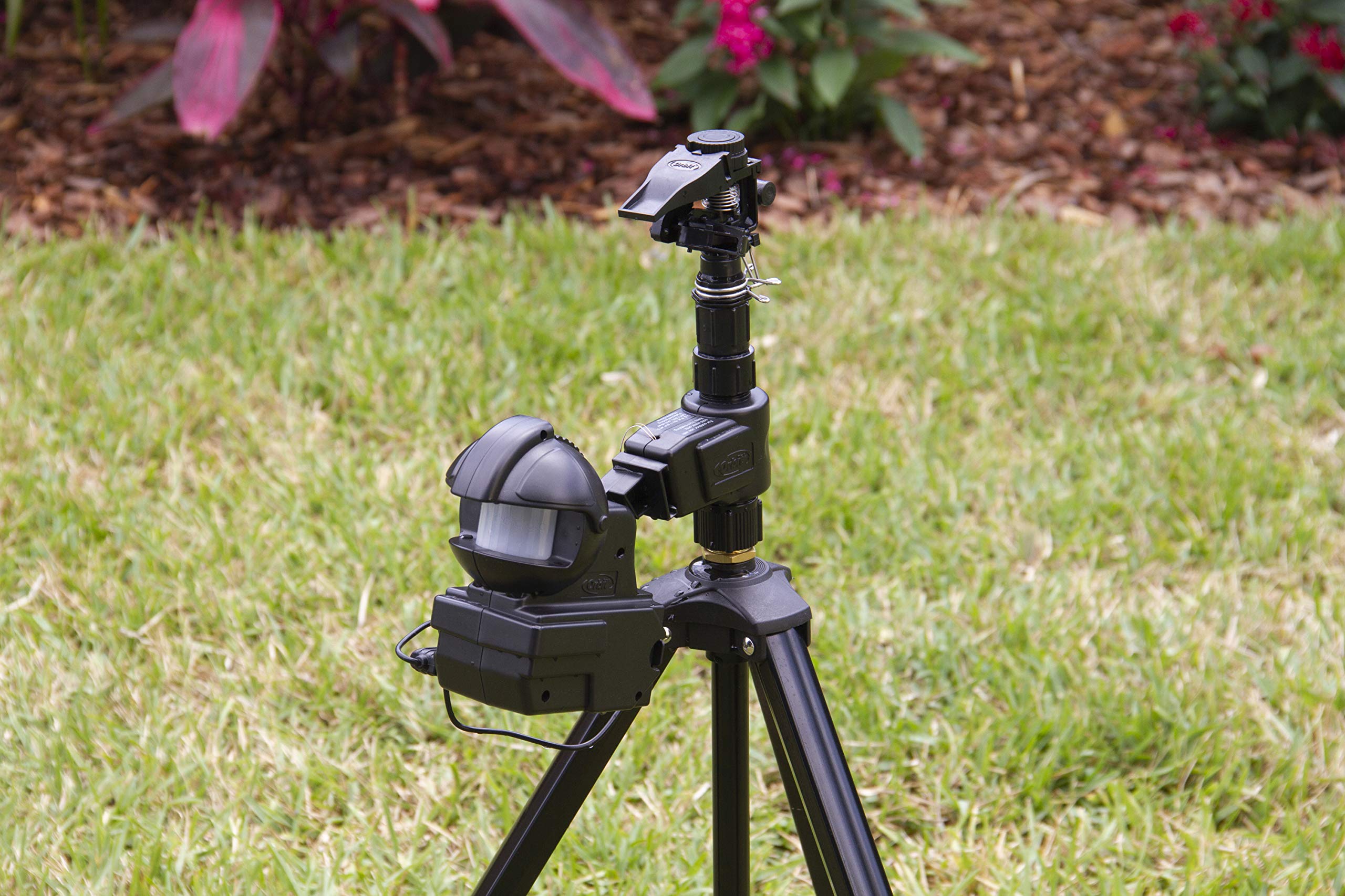 Orbit 62120 Garden Enforcer Motion Activated Sprinkler - Animal Repellent & Pest Control for Deer, Cats, Dogs - Outdoor Water Sprinkler for Yard, Lawn Protection (Great for Gardens, Farms, Backyards)