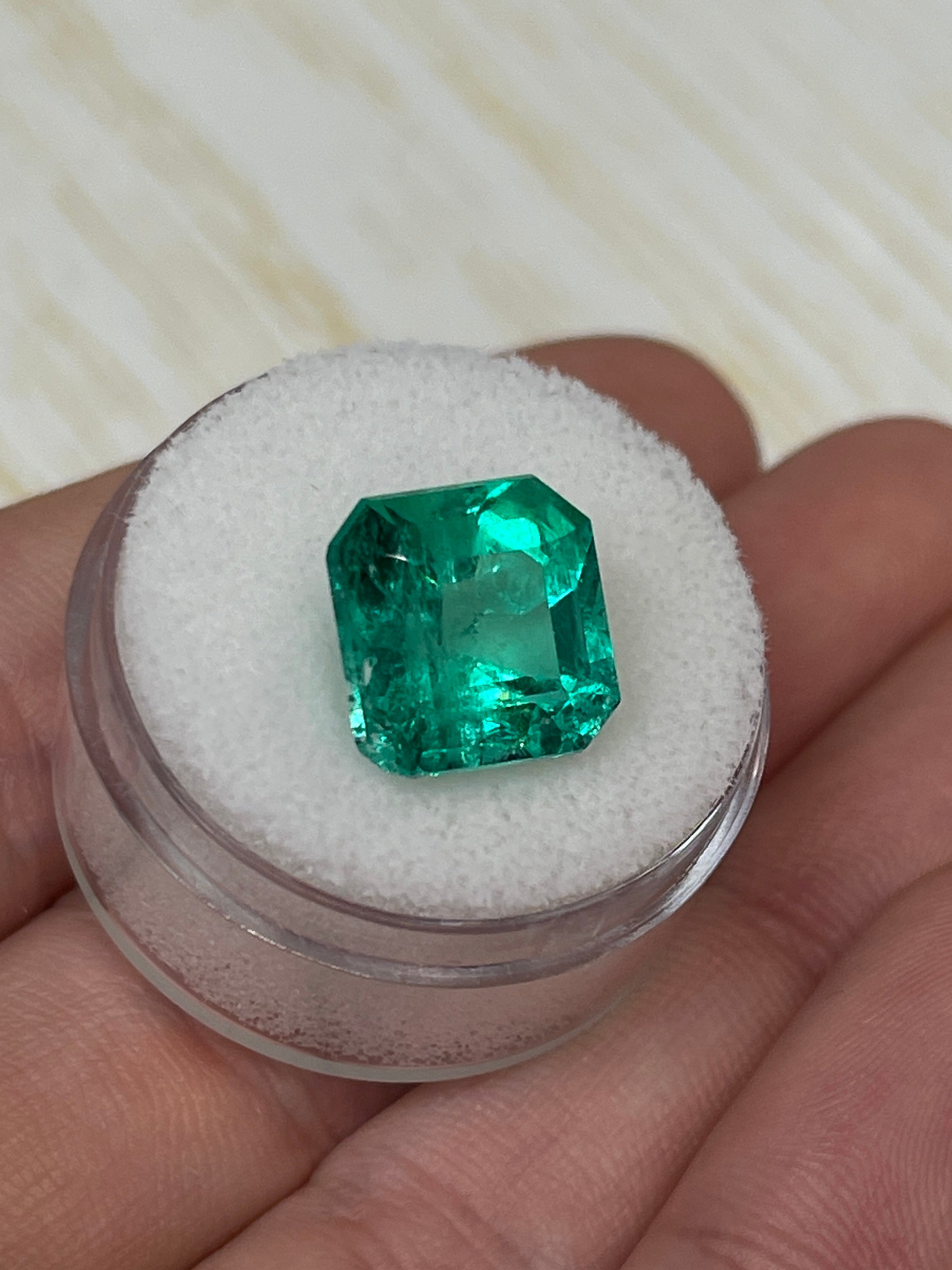 6.69 Carat Vivid Muzo Green Colombian Emerald - Natural Loose Asscher Cut Gemstone (11.5x11.5mm) for Jewelry Making, Engagement Rings & Luxury Collectibles