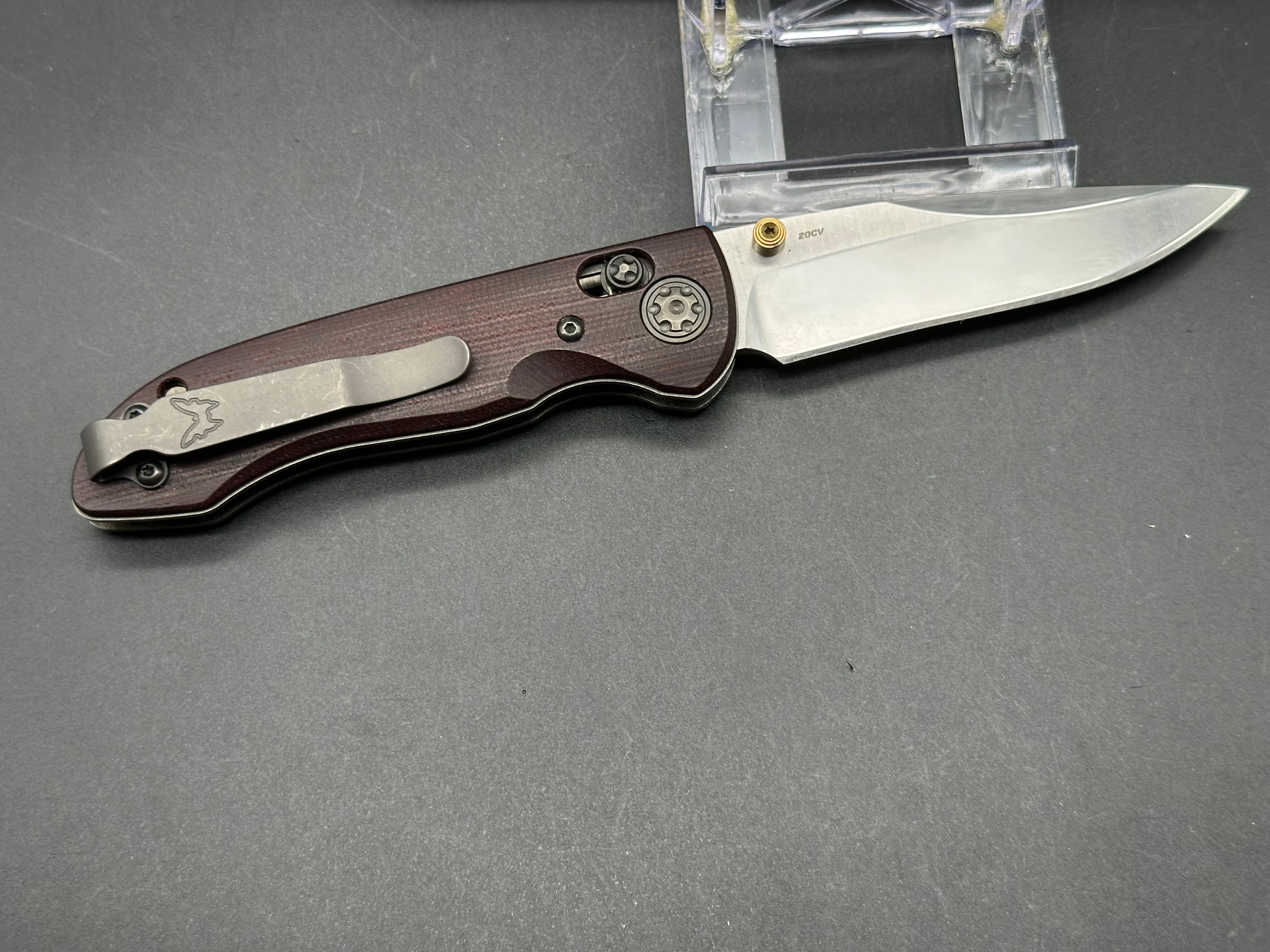Benchmade Foray Folding Knife - Used in Good Condition, Red Micarta Handle, 20CV Steel Blade - Perfect for EDC, Camping & Outdoor Adventures