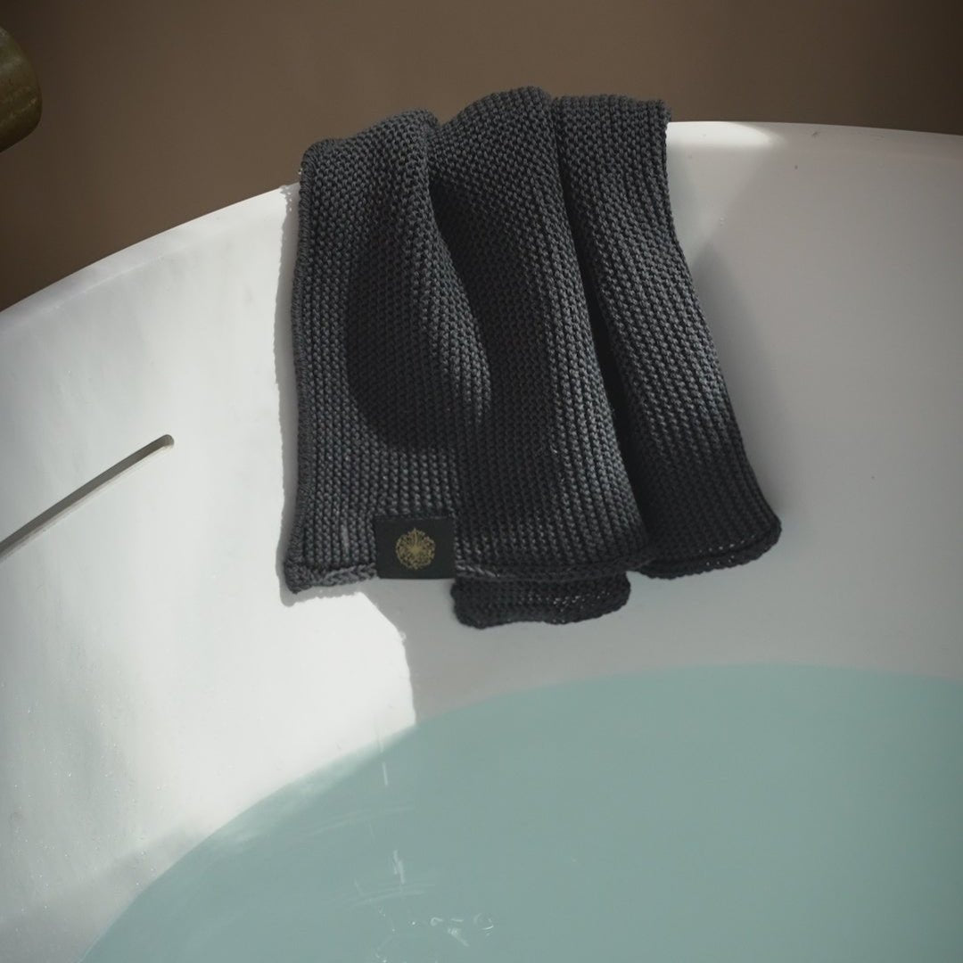 Facial Steam Towels for Spa & Skincare - Hot Towel Treatment for Deep Cleansing, Pore Opening & Relaxation - Perfect for Facial, Massage & Home Spa Use