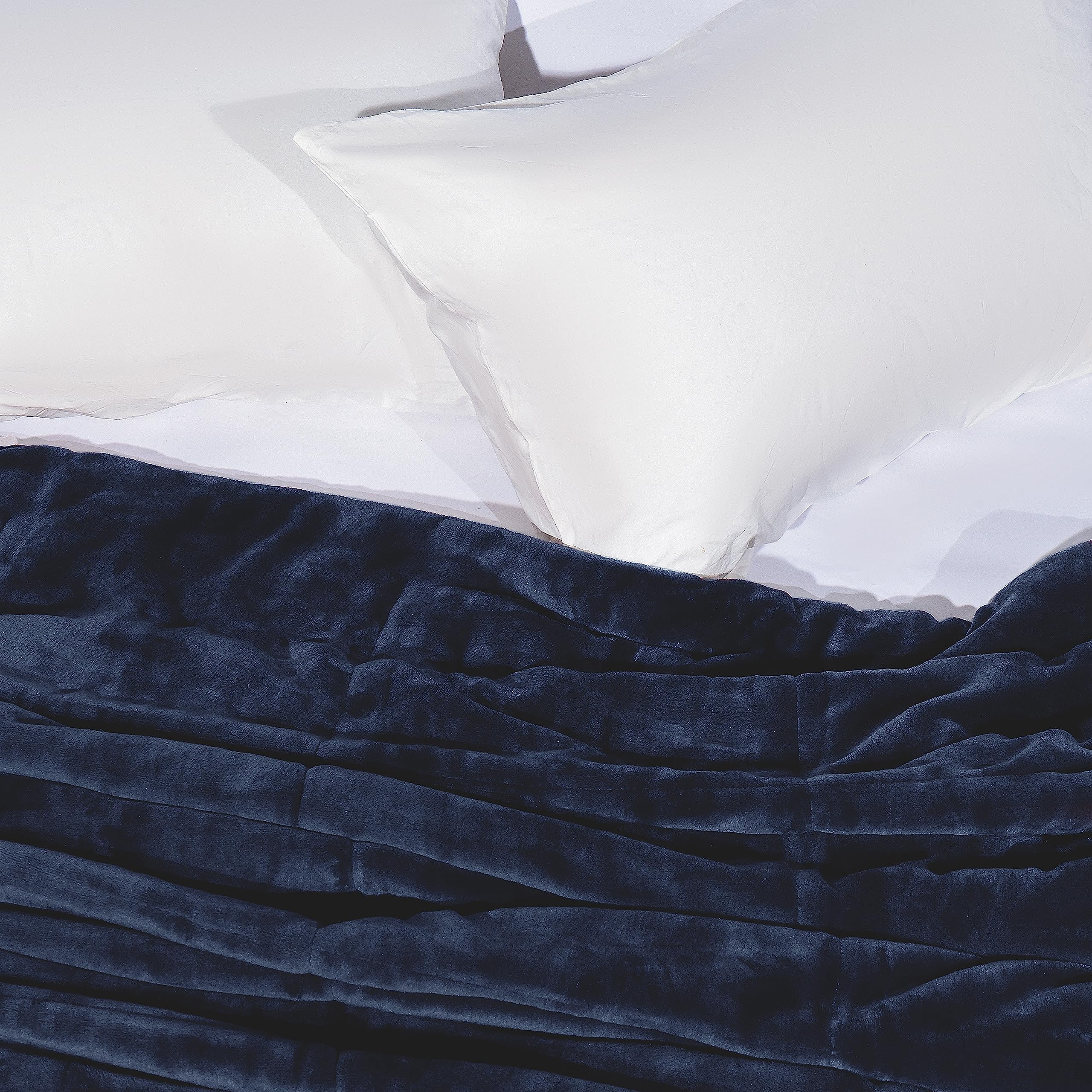 Vellux Queen Plush Lux Warm Blankets - Ultra Soft All Season Lightweight Quilted Blanket for Full/Queen Size - Luxury Hotel Style Box Stitched Comforter (Queen, Navy) - Perfect for Bedroom, Living Room & Guest Room Coziness