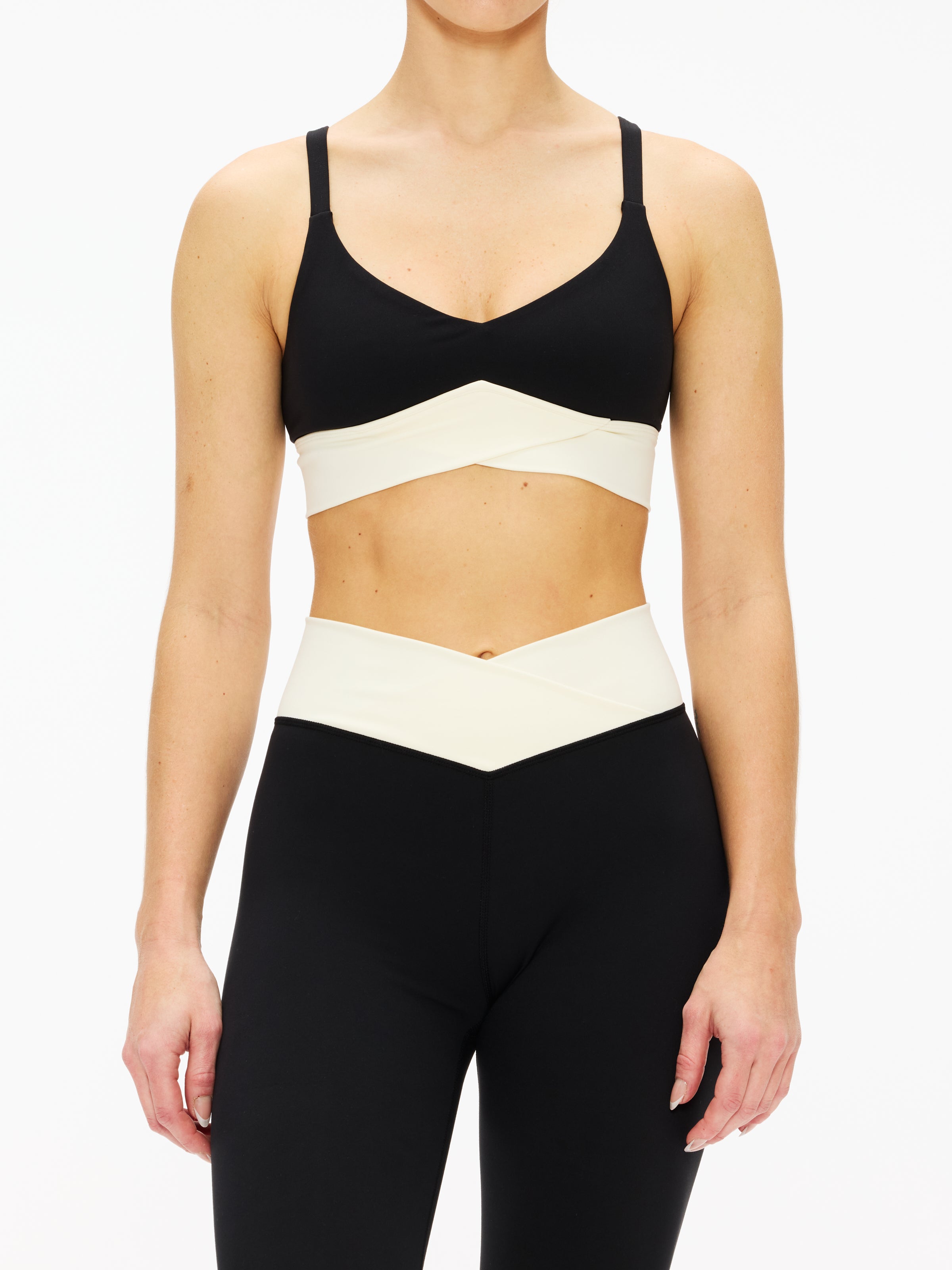 LSpace Unmatched Bra - Wireless Comfort, Support & Lift for Everyday Wear - Perfect for Workouts, Yoga & Lounge Wear
