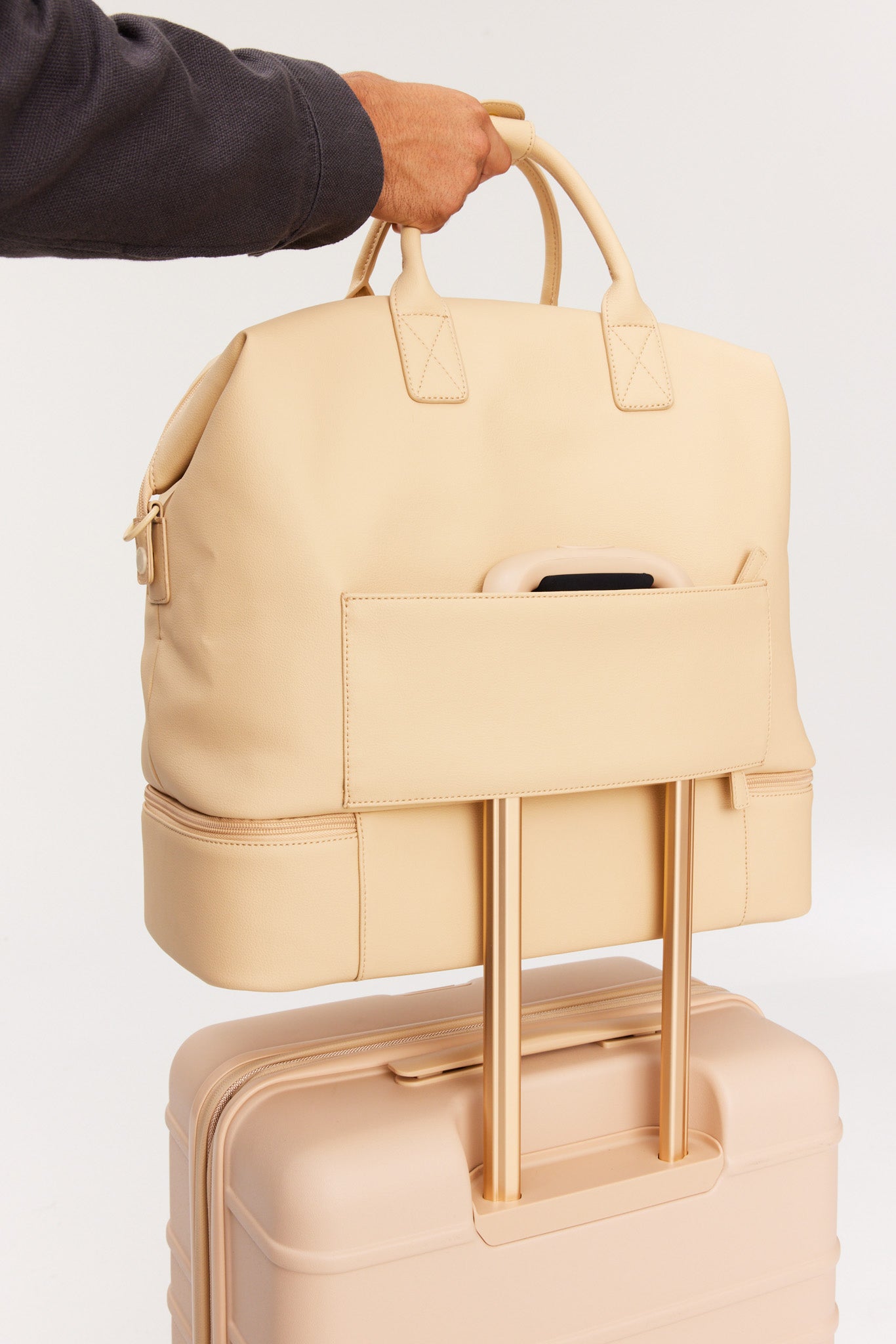Premium Beige Weekender Bag - Stylish & Spacious Travel Duffel for Women & Men - Perfect for Weekend Getaways, Gym, Work & Overnight Trips