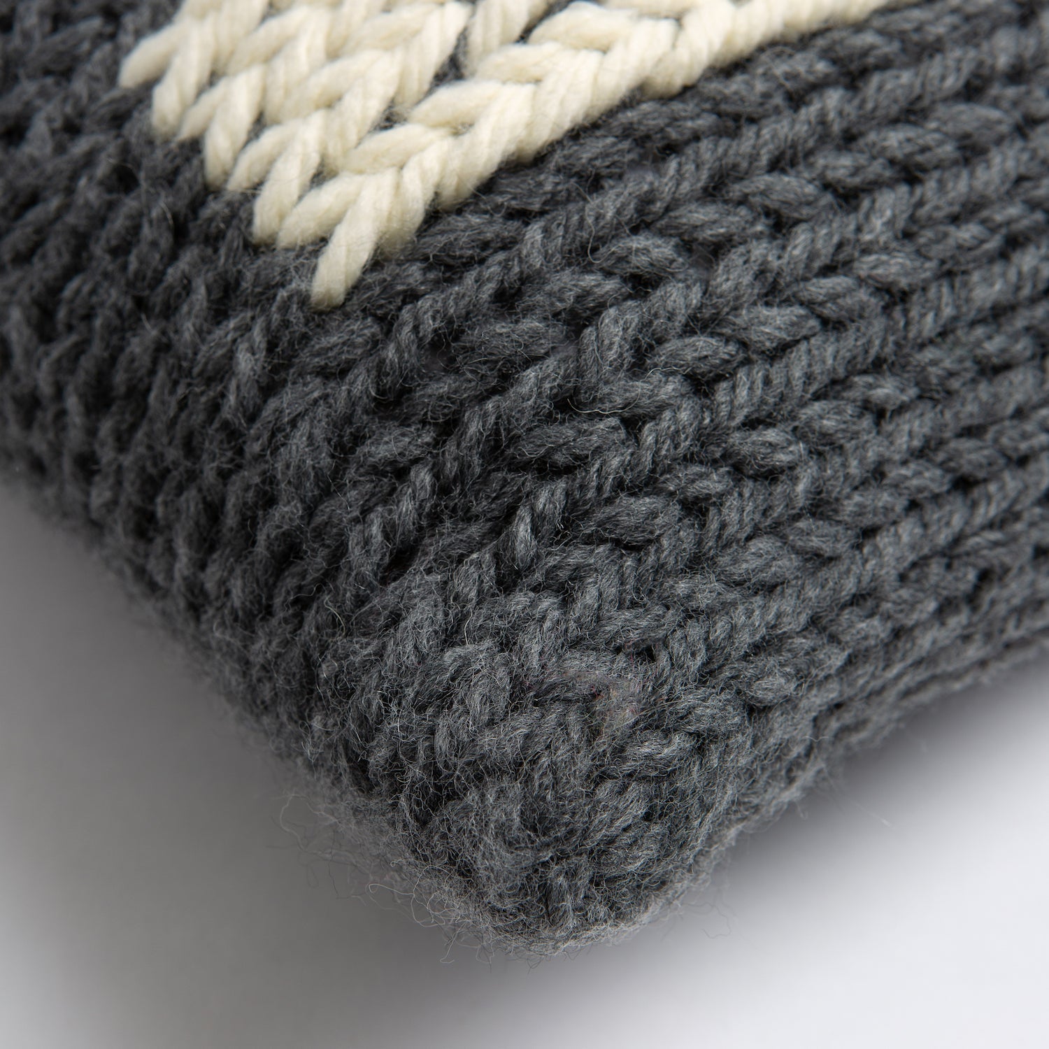 Personalized Monogram Cushion Knitting Kit - DIY Home Decor for Sofa, Bed & Living Room